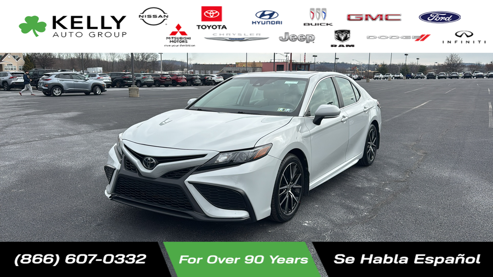 2022 Toyota Camry SE 1