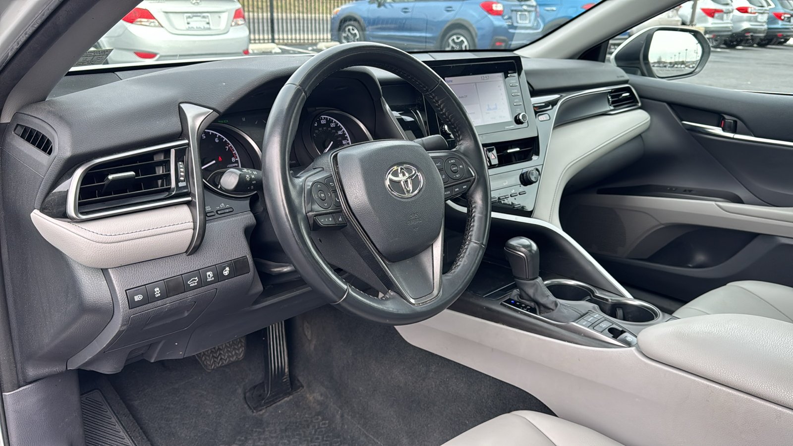 2022 Toyota Camry SE 23