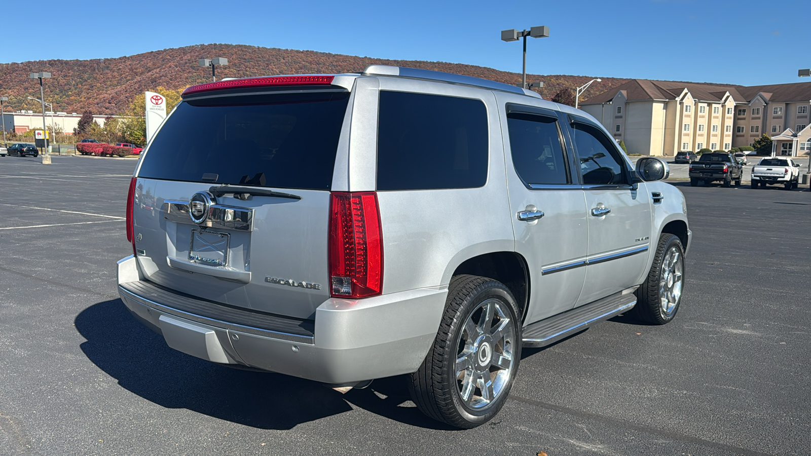 2011 Cadillac Escalade Luxury 7