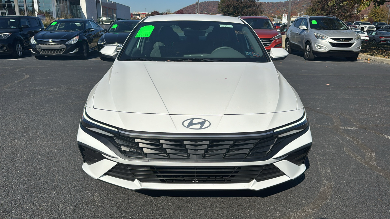 2024 Hyundai Elantra SEL 2