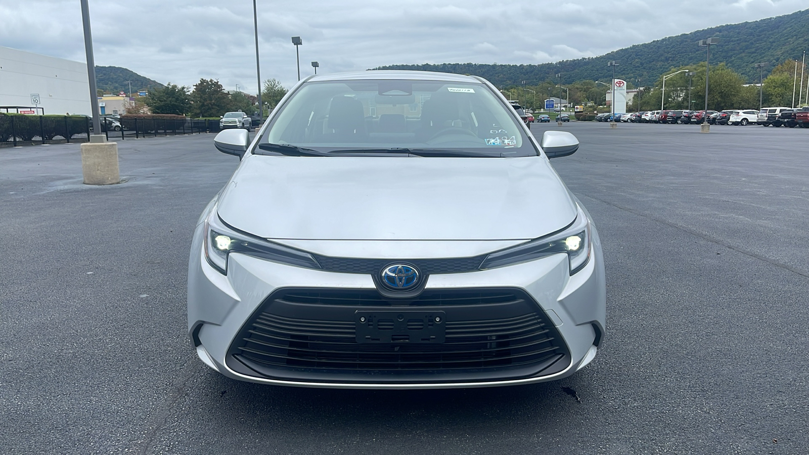 2024 Toyota Corolla Hybrid LE 2