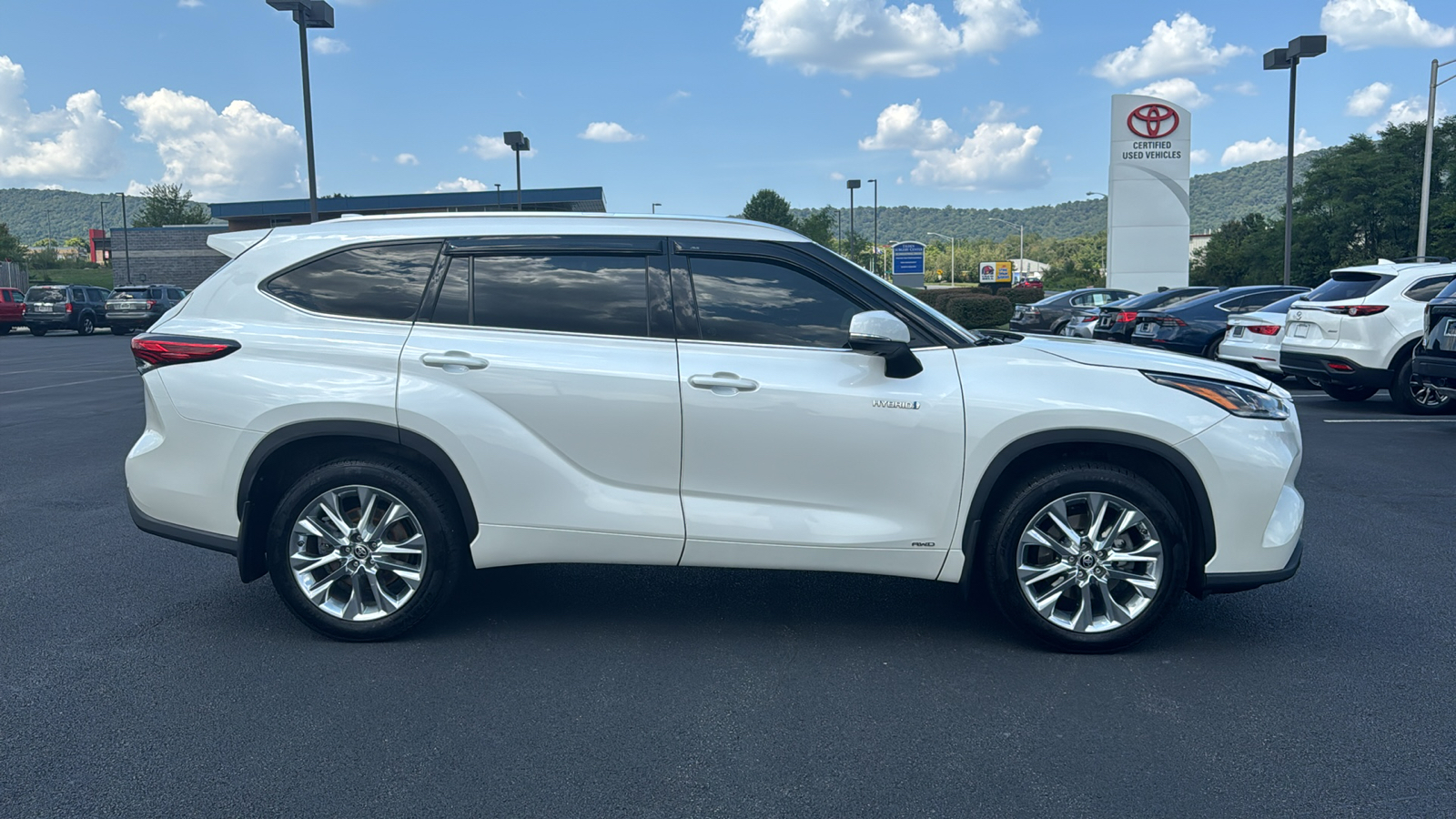 2021 Toyota Highlander Hybrid Limited 4