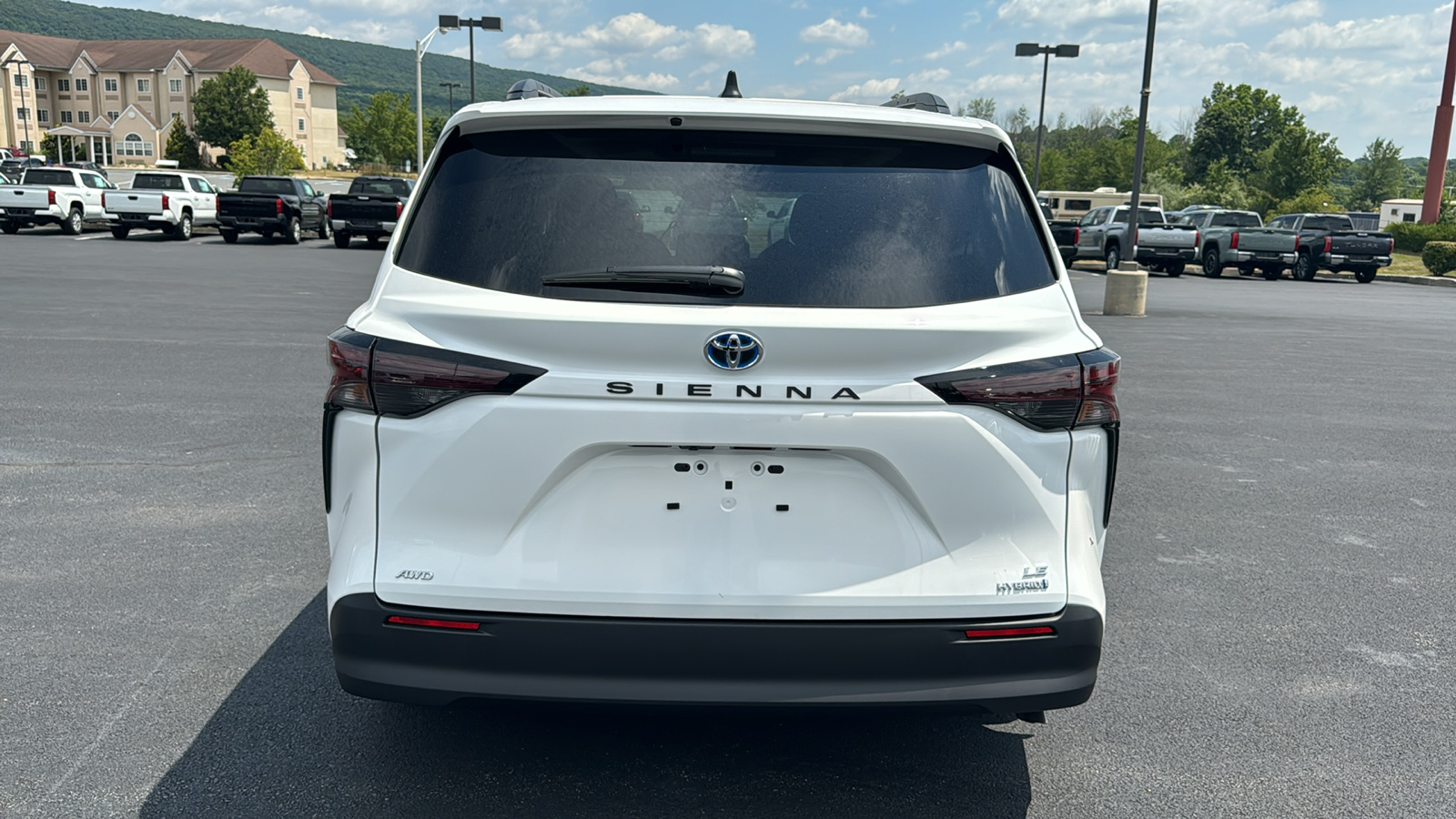 2024 Toyota Sienna LE 6