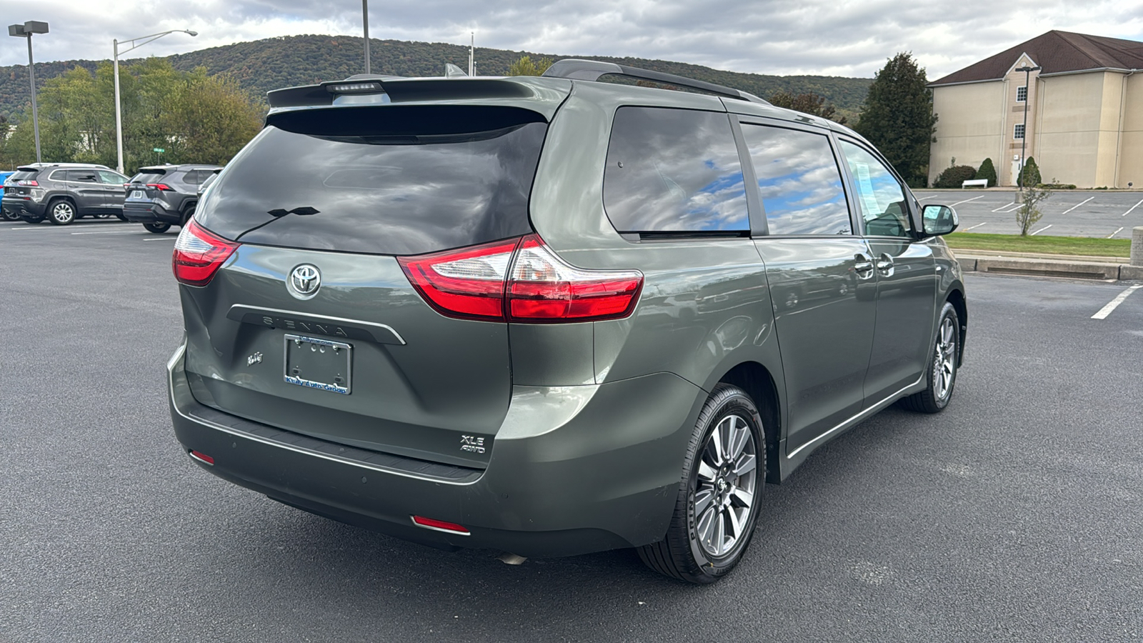 2018 Toyota Sienna XLE 6