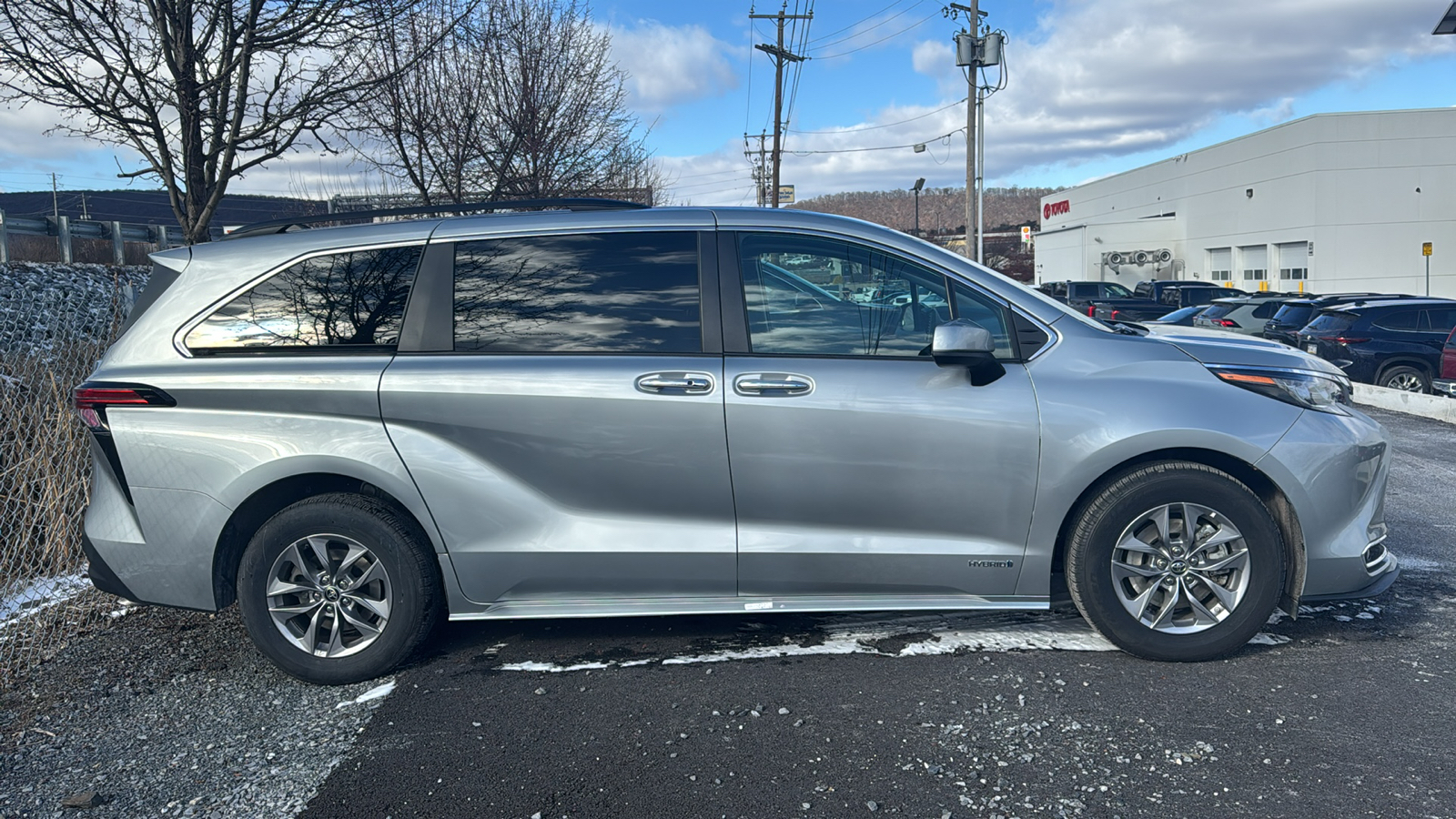 2021 Toyota Sienna XLE 4