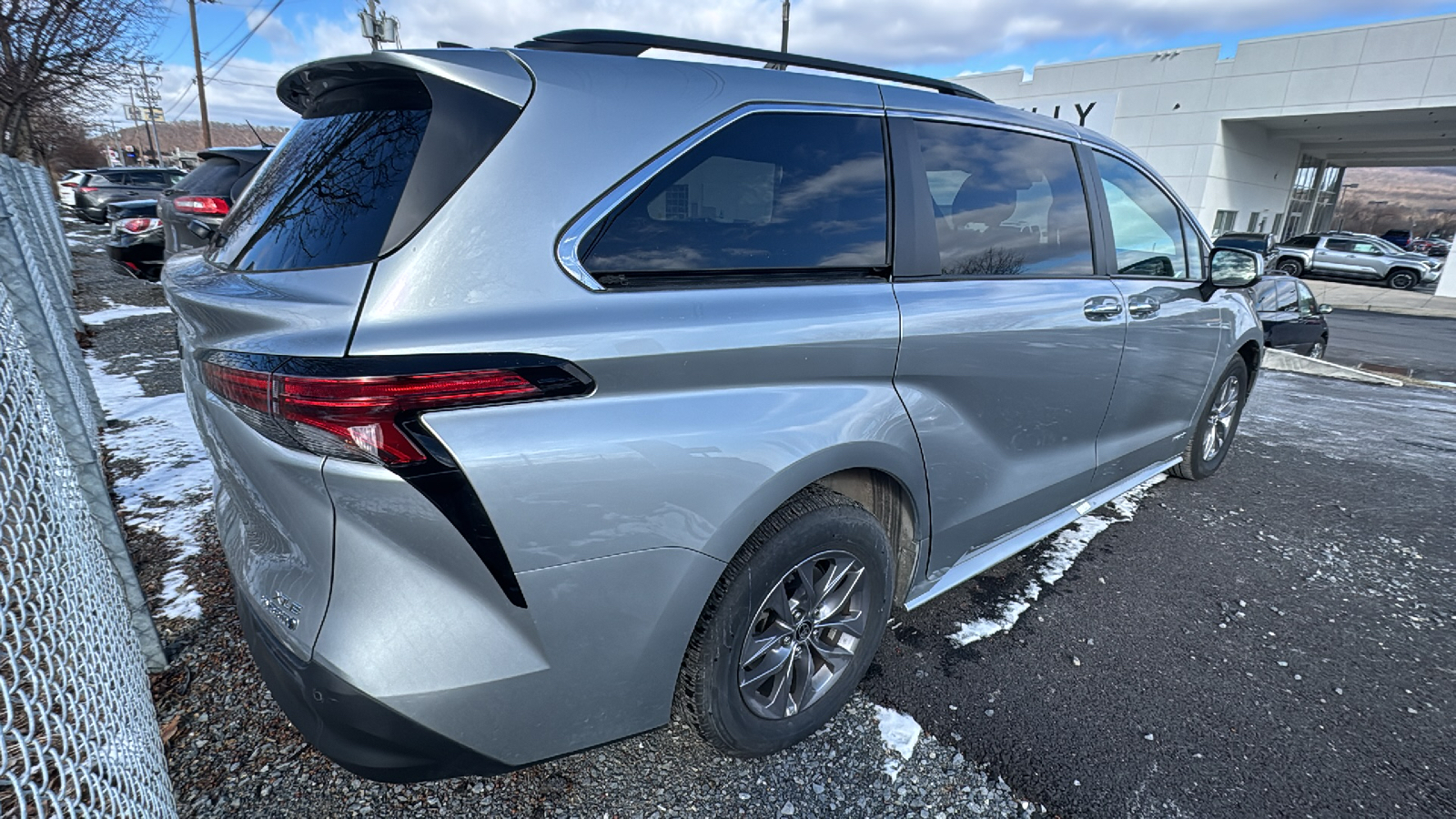 2021 Toyota Sienna XLE 7