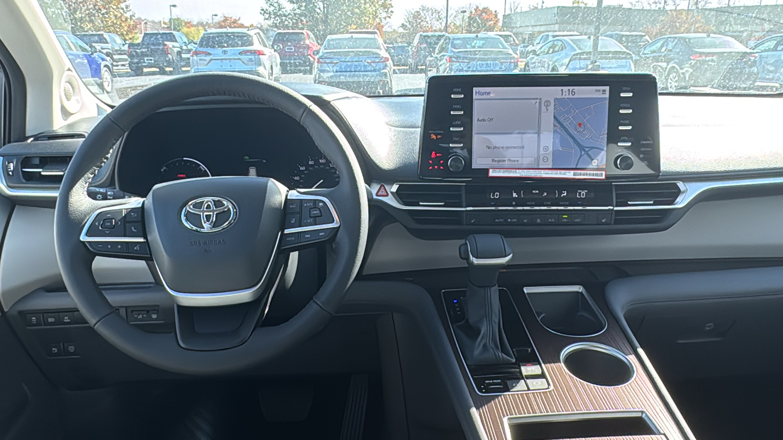 2024 Toyota Sienna XLE 10