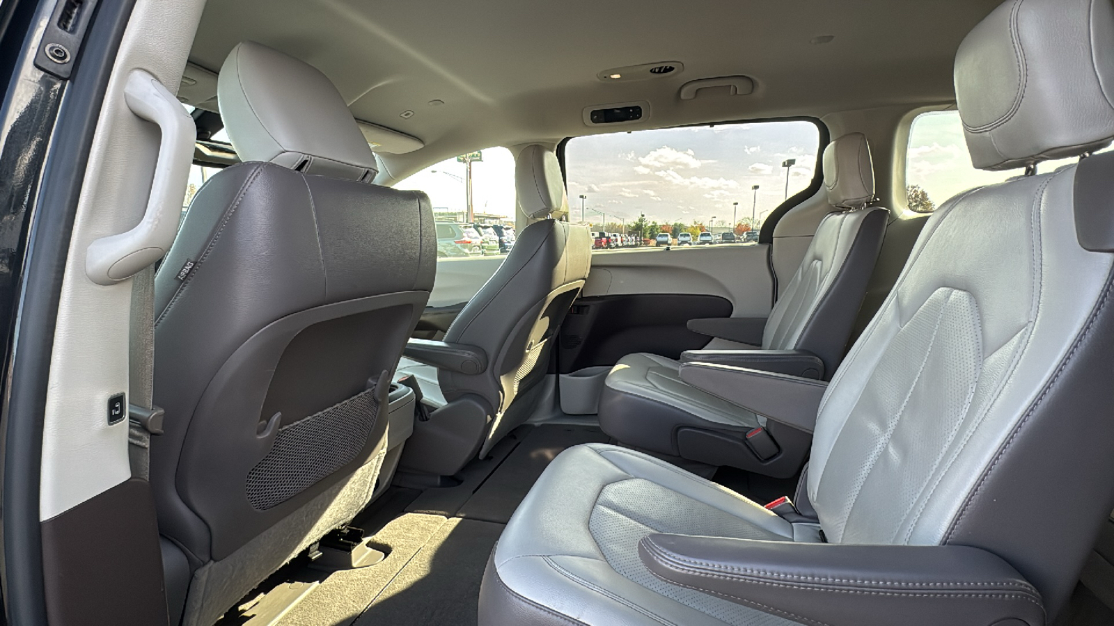 2018 Chrysler Pacifica Touring L 14