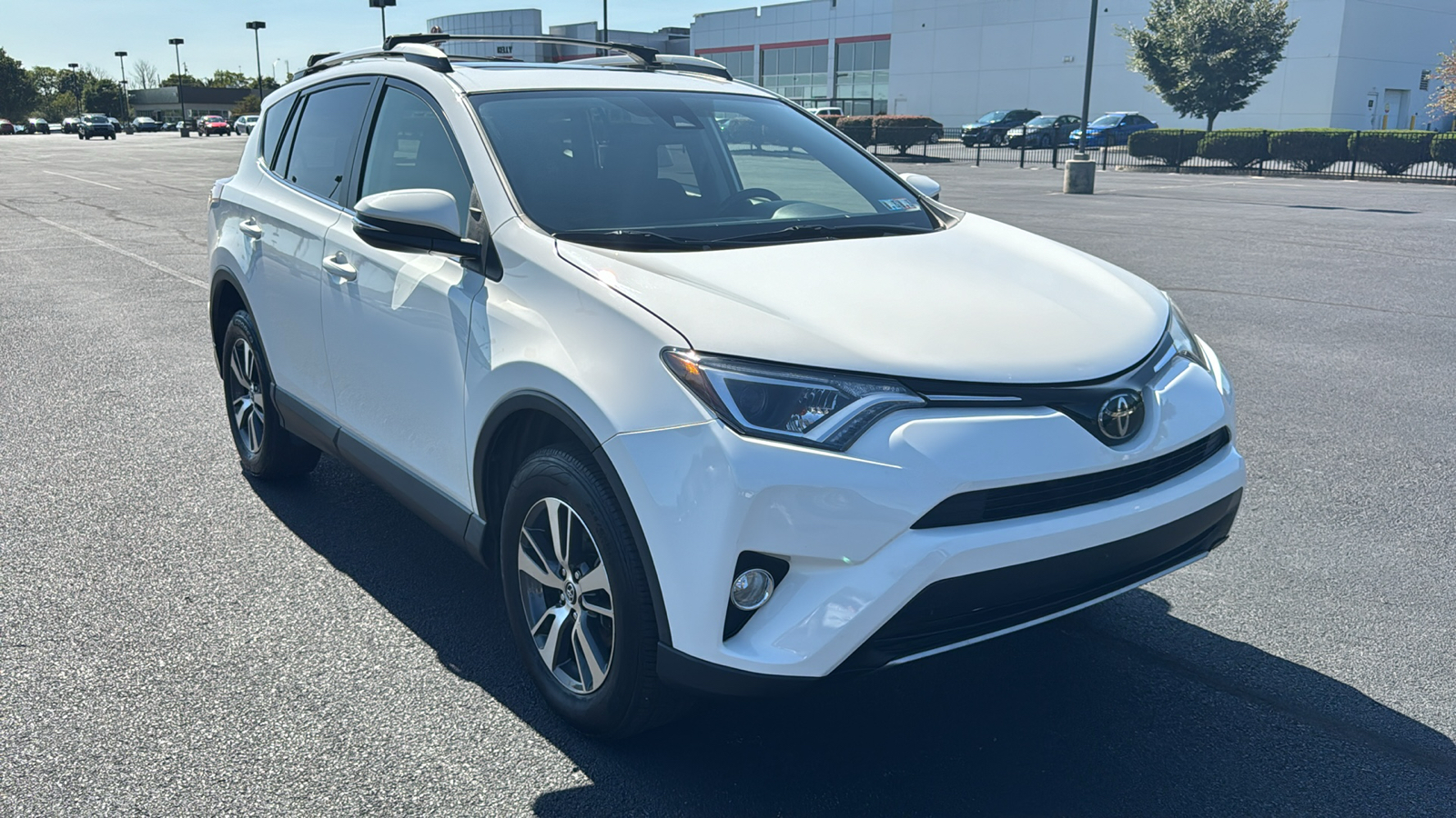 2018 Toyota RAV4 XLE 3