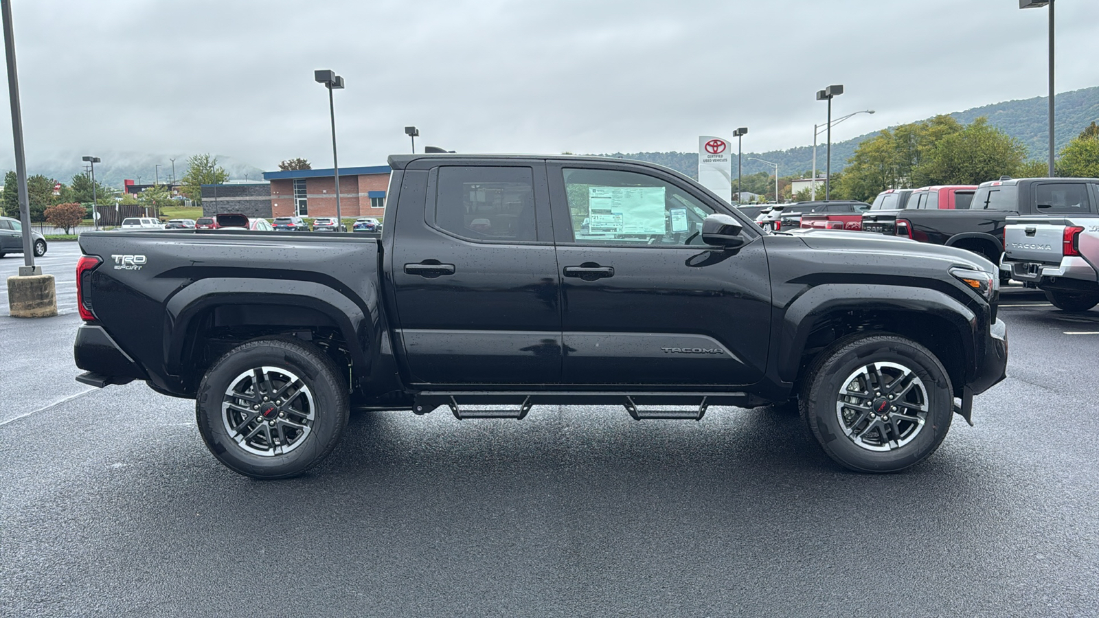 2024 Toyota Tacoma TRD Sport 3