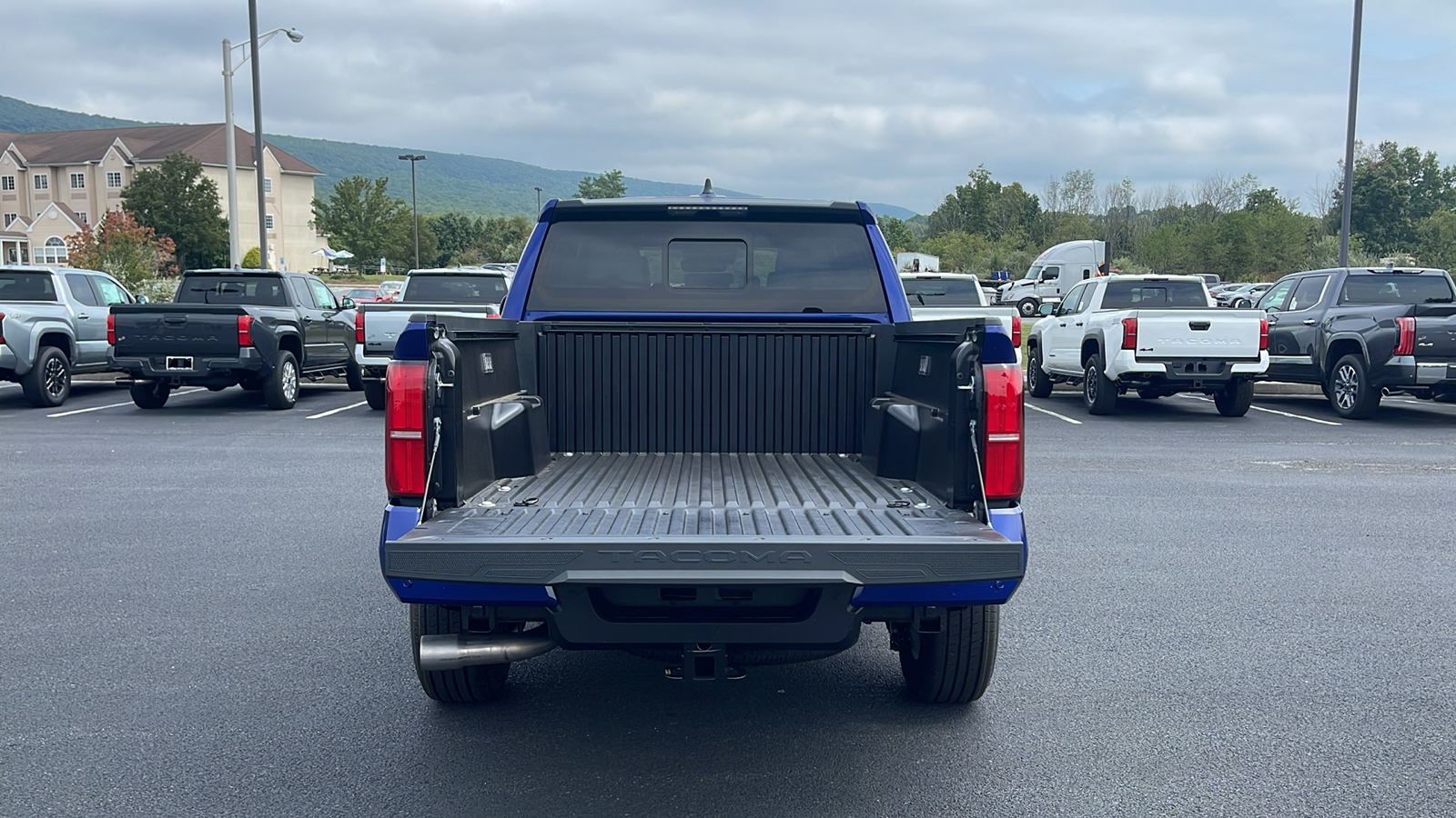 2024 Toyota Tacoma SR5 6