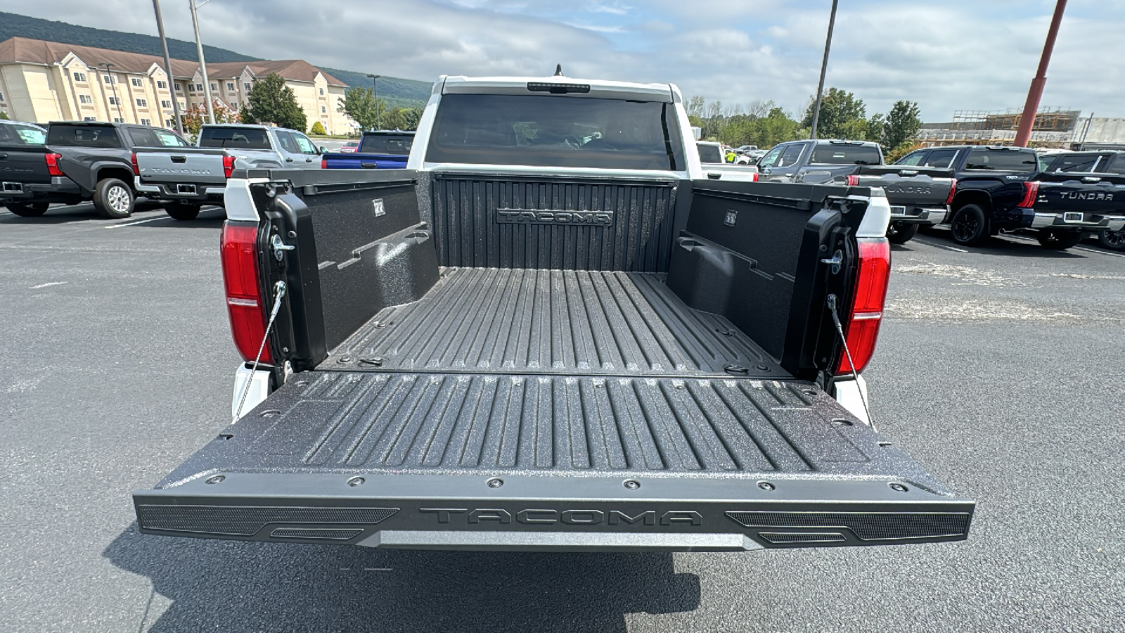 2024 Toyota Tacoma TRD Off-Road 7