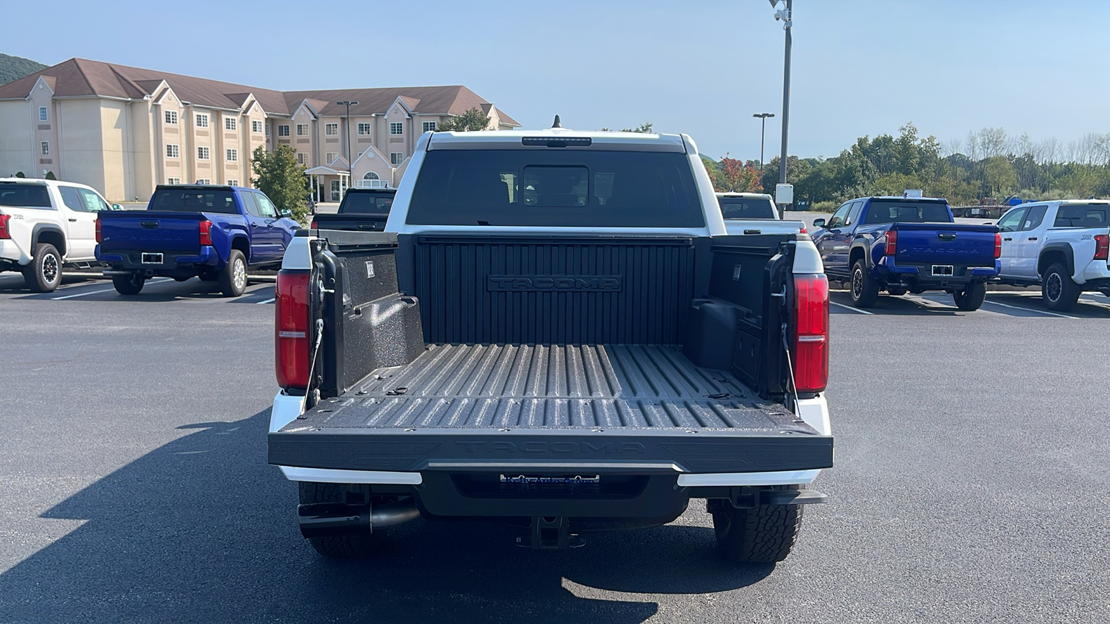 2024 Toyota Tacoma TRD Off-Road 6