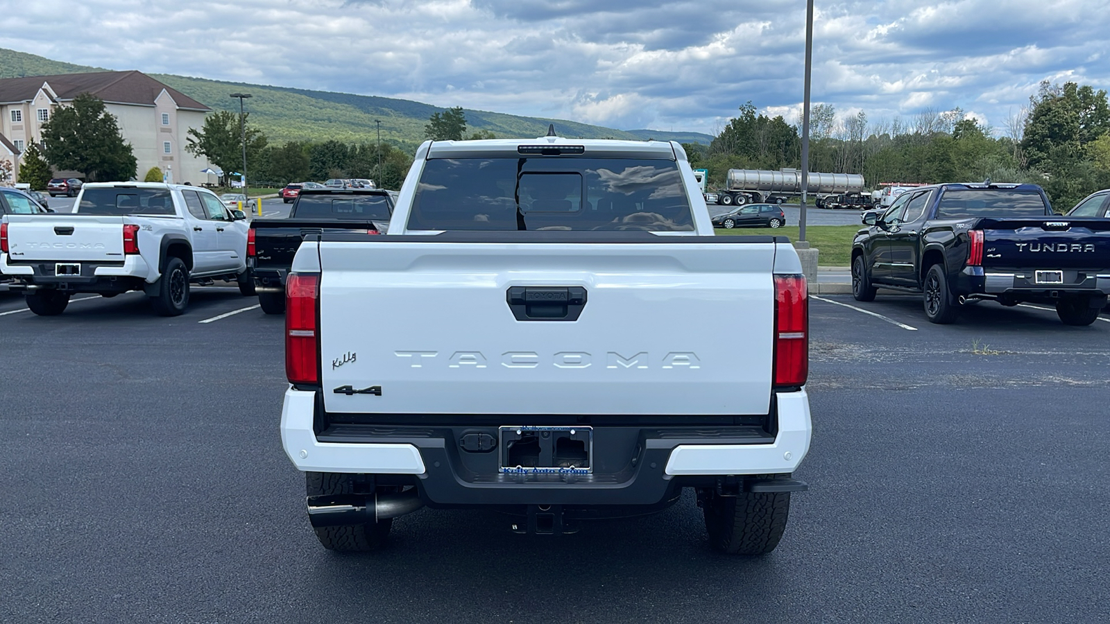 2024 Toyota Tacoma TRD Off-Road 5