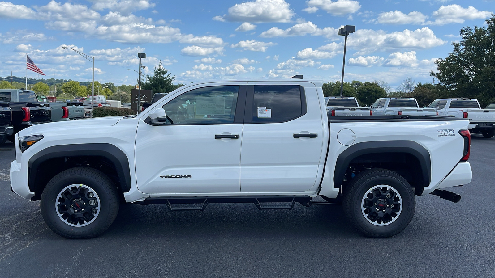 2024 Toyota Tacoma TRD Off-Road 7