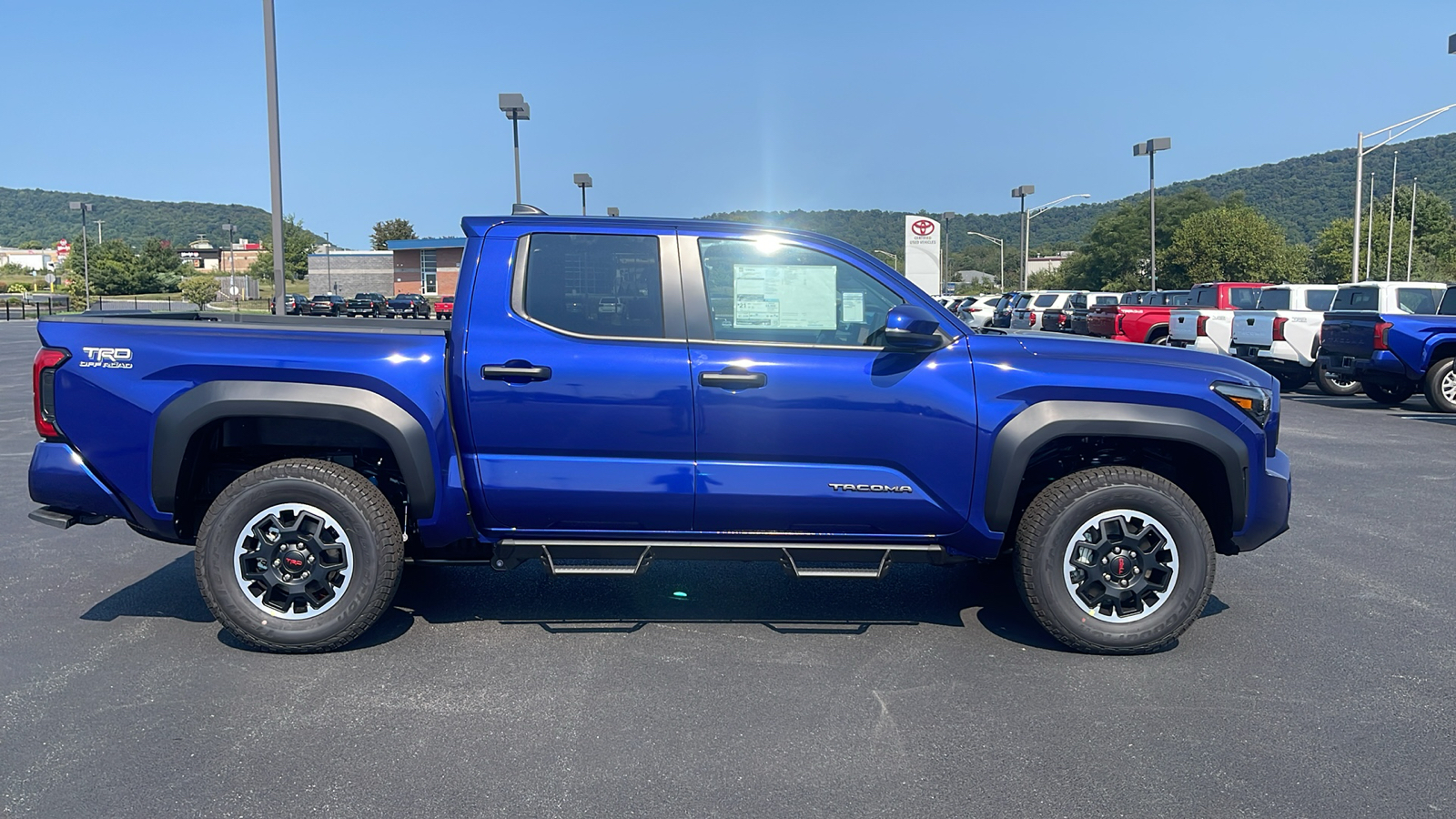 2024 Toyota Tacoma TRD Off-Road 3