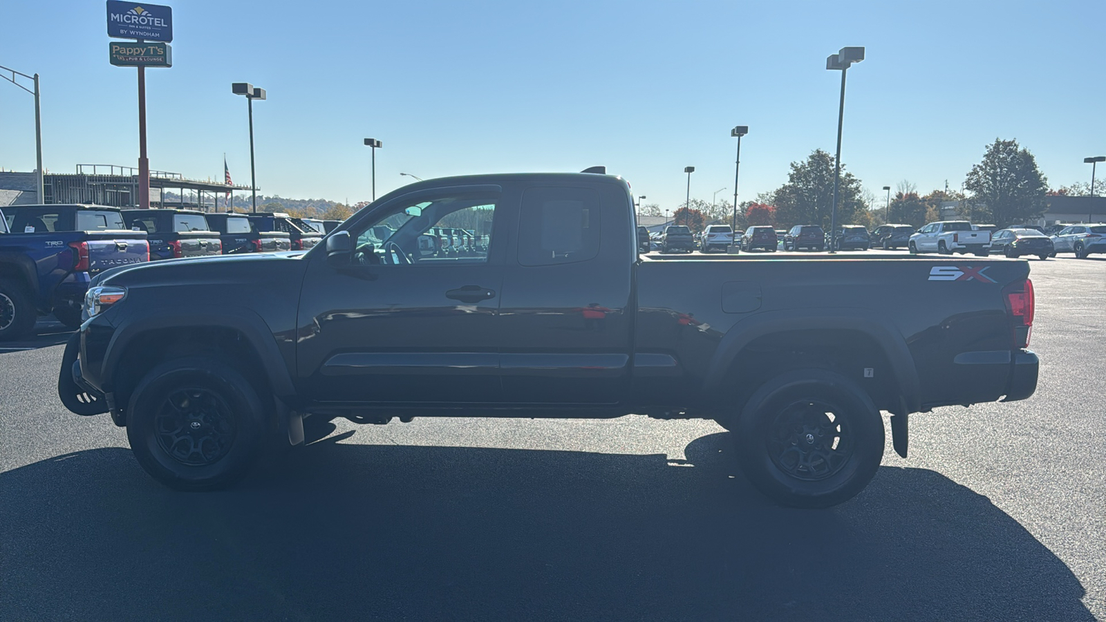 2021 Toyota Tacoma SR 12