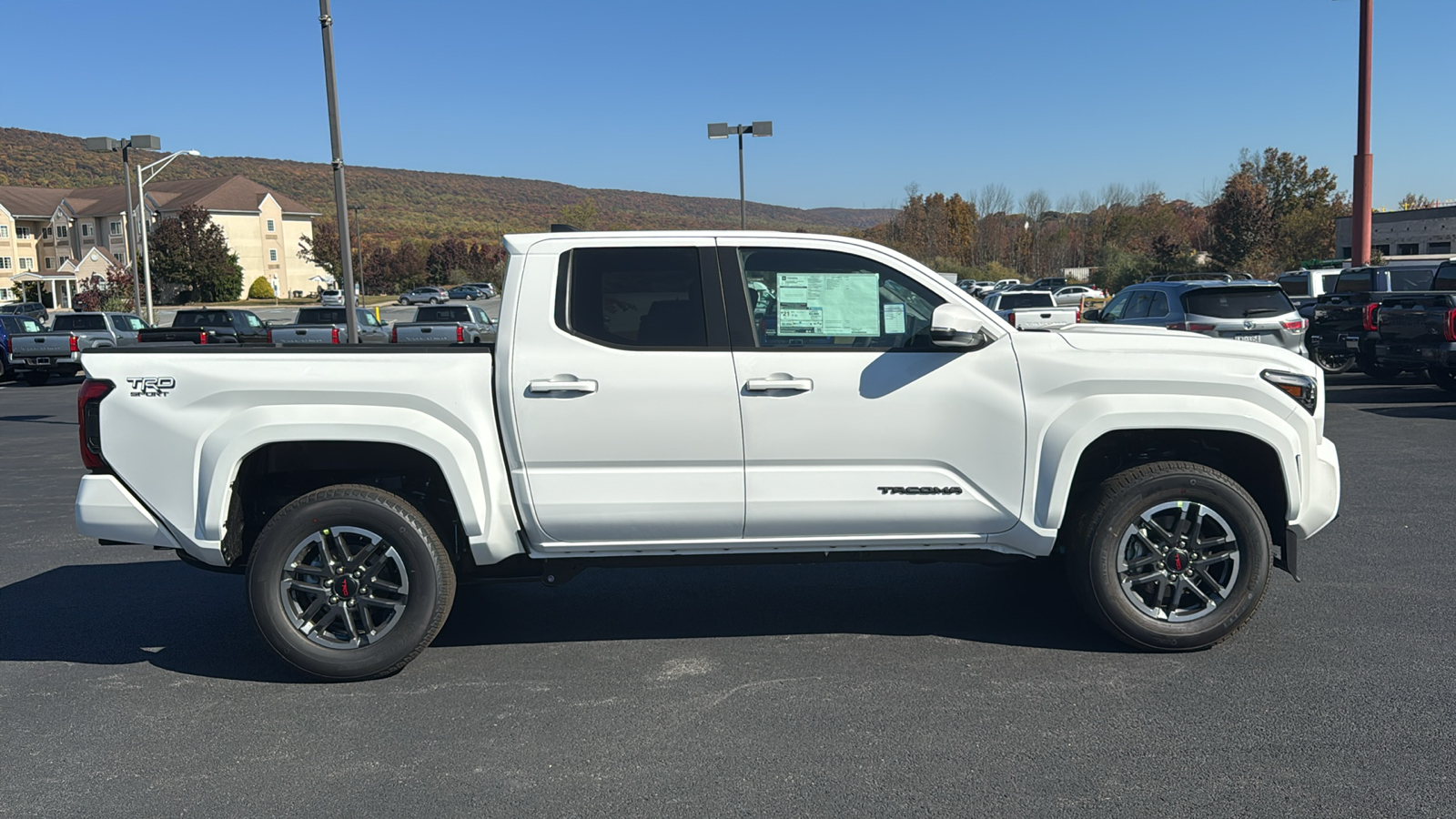 2024 Toyota Tacoma TRD Sport 3