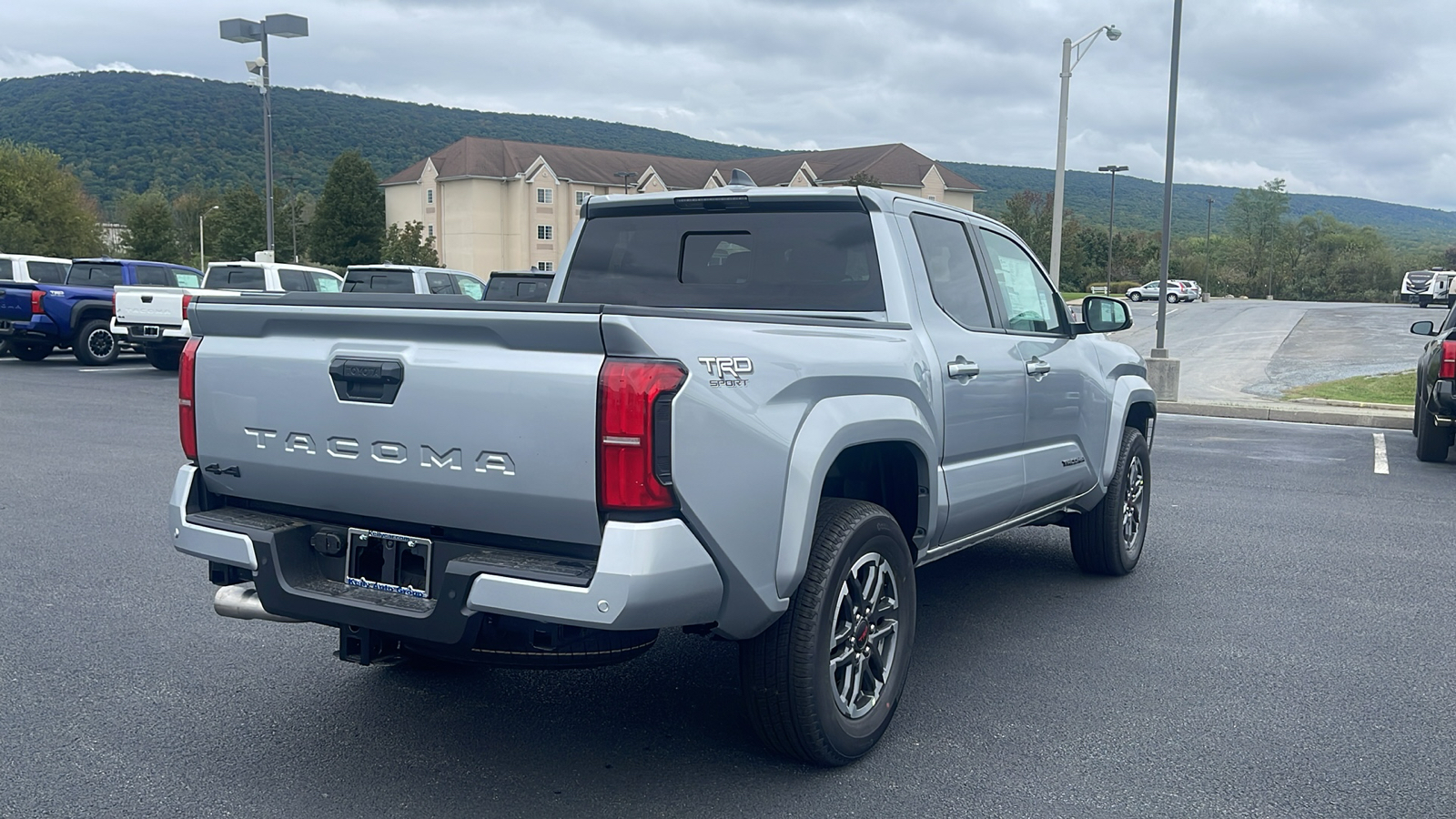 2024 Toyota Tacoma TRD Sport 4