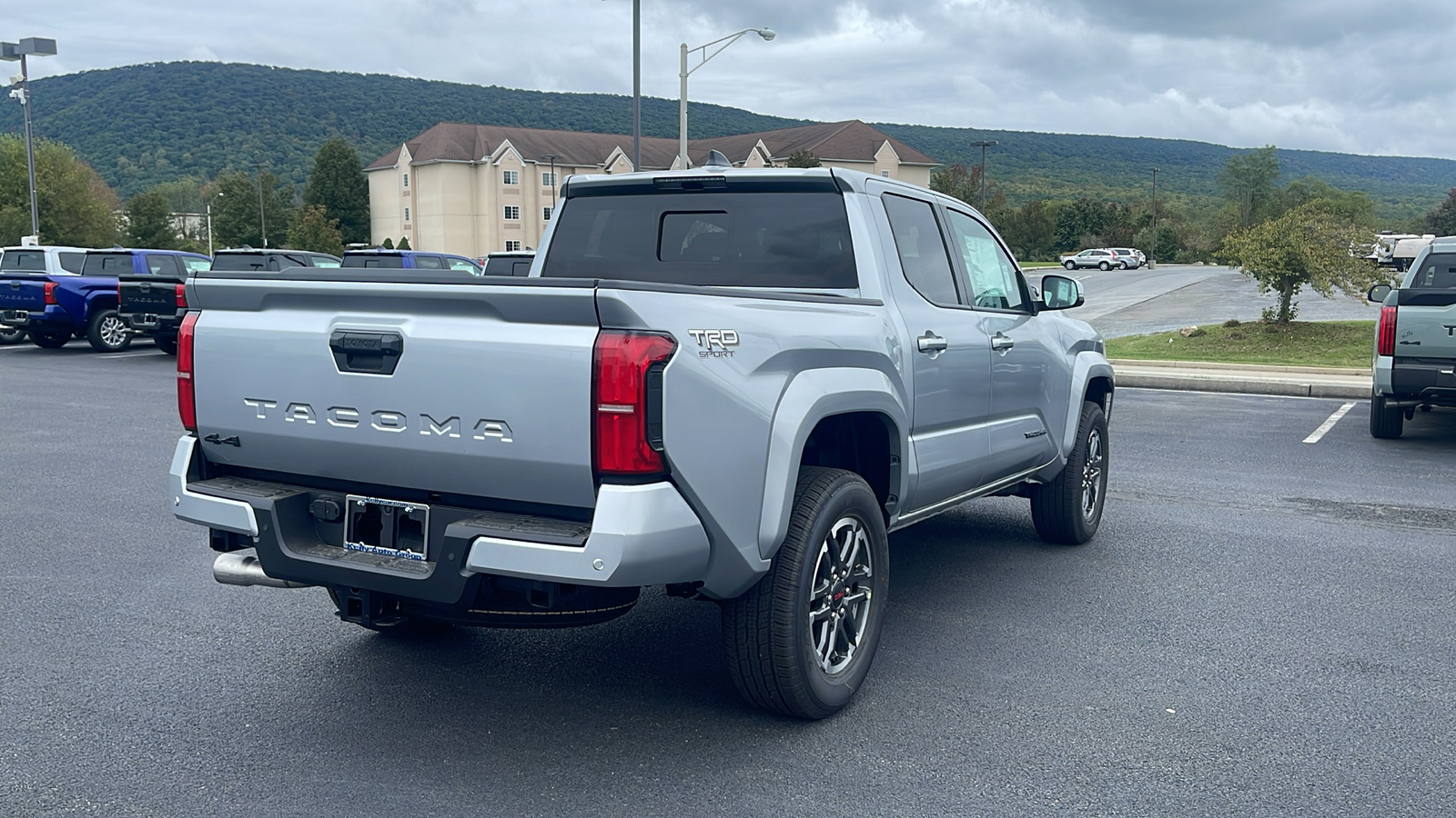 2024 Toyota Tacoma TRD Sport 4