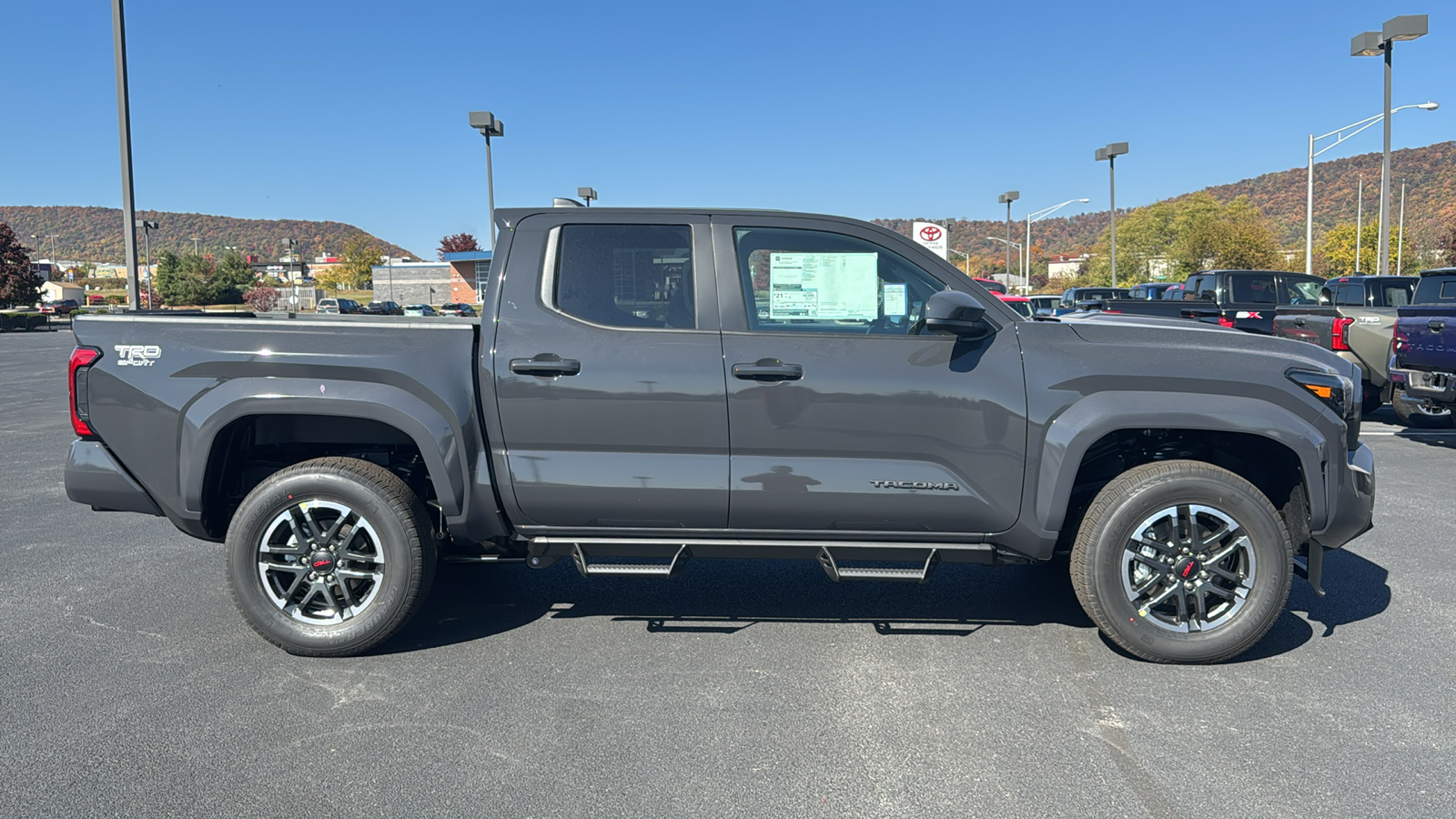 2024 Toyota Tacoma TRD Sport 3