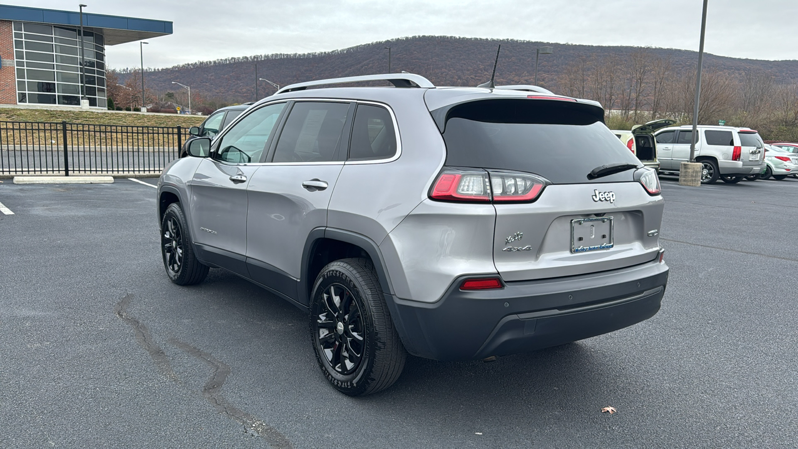 2019 Jeep Cherokee Latitude Plus 12