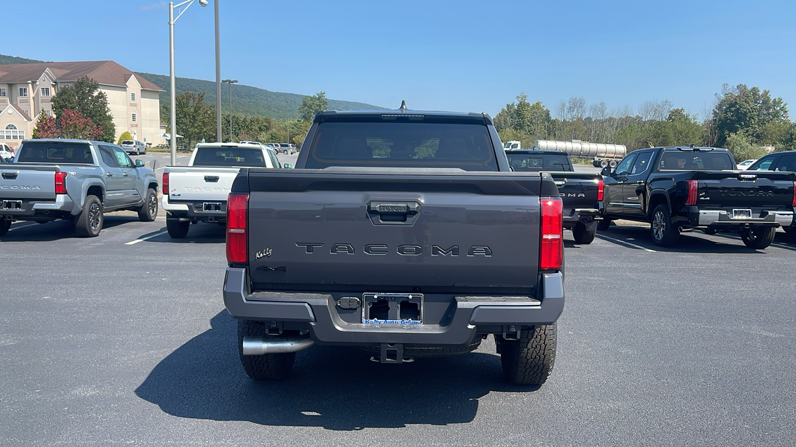 2024 Toyota Tacoma TRD Off-Road 5