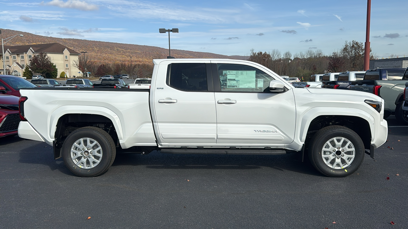 2024 Toyota Tacoma SR5 3