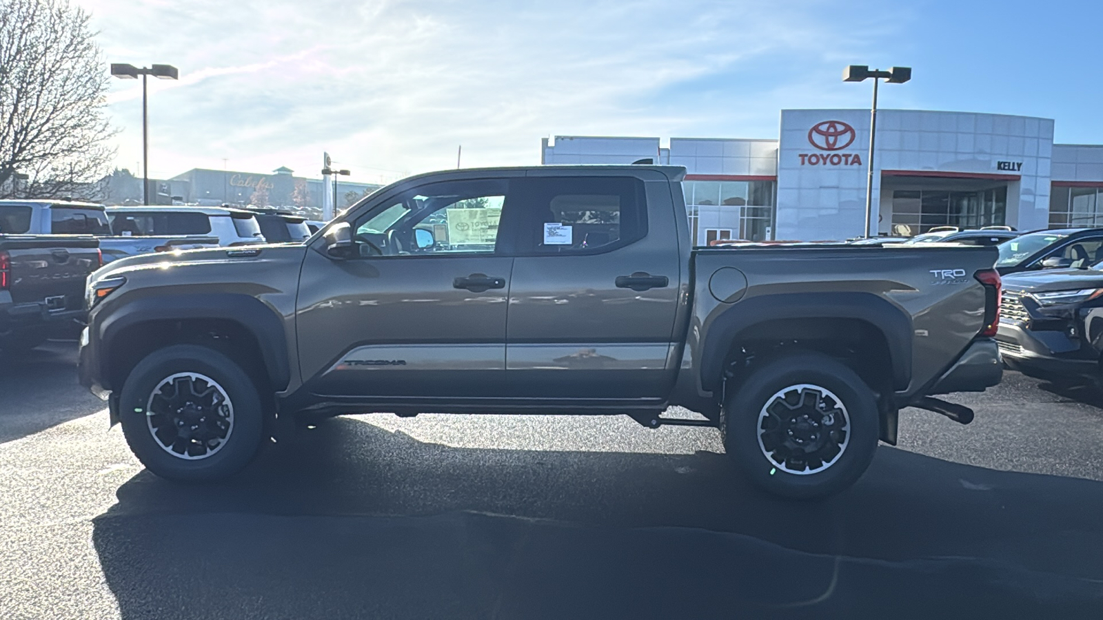 2024 Toyota Tacoma Hybrid TRD Off Road 8