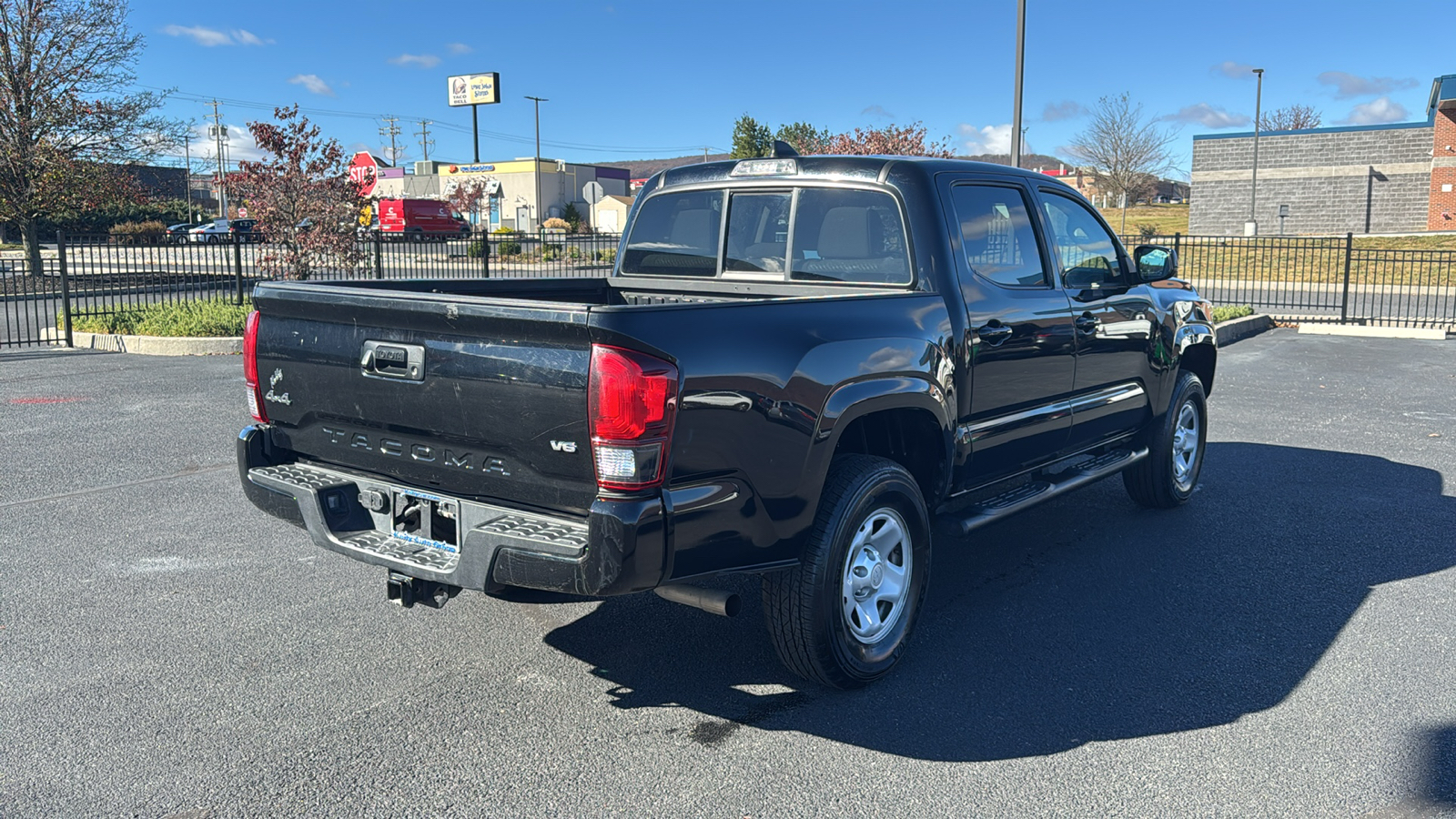 2022 Toyota Tacoma SR 6