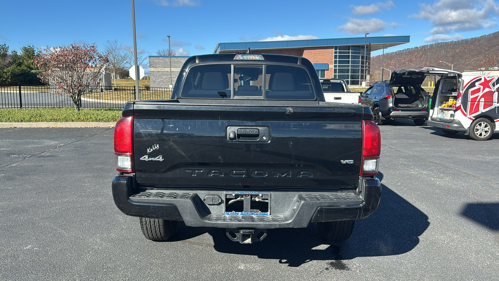 2022 Toyota Tacoma SR 7