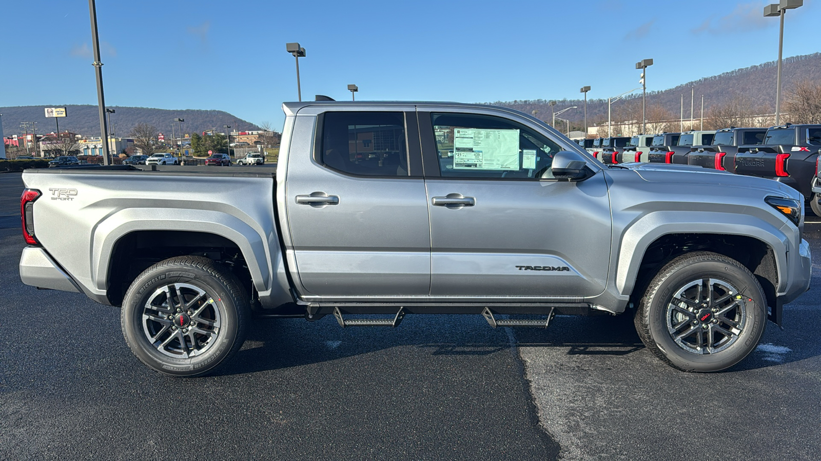 2024 Toyota Tacoma TRD Sport 3