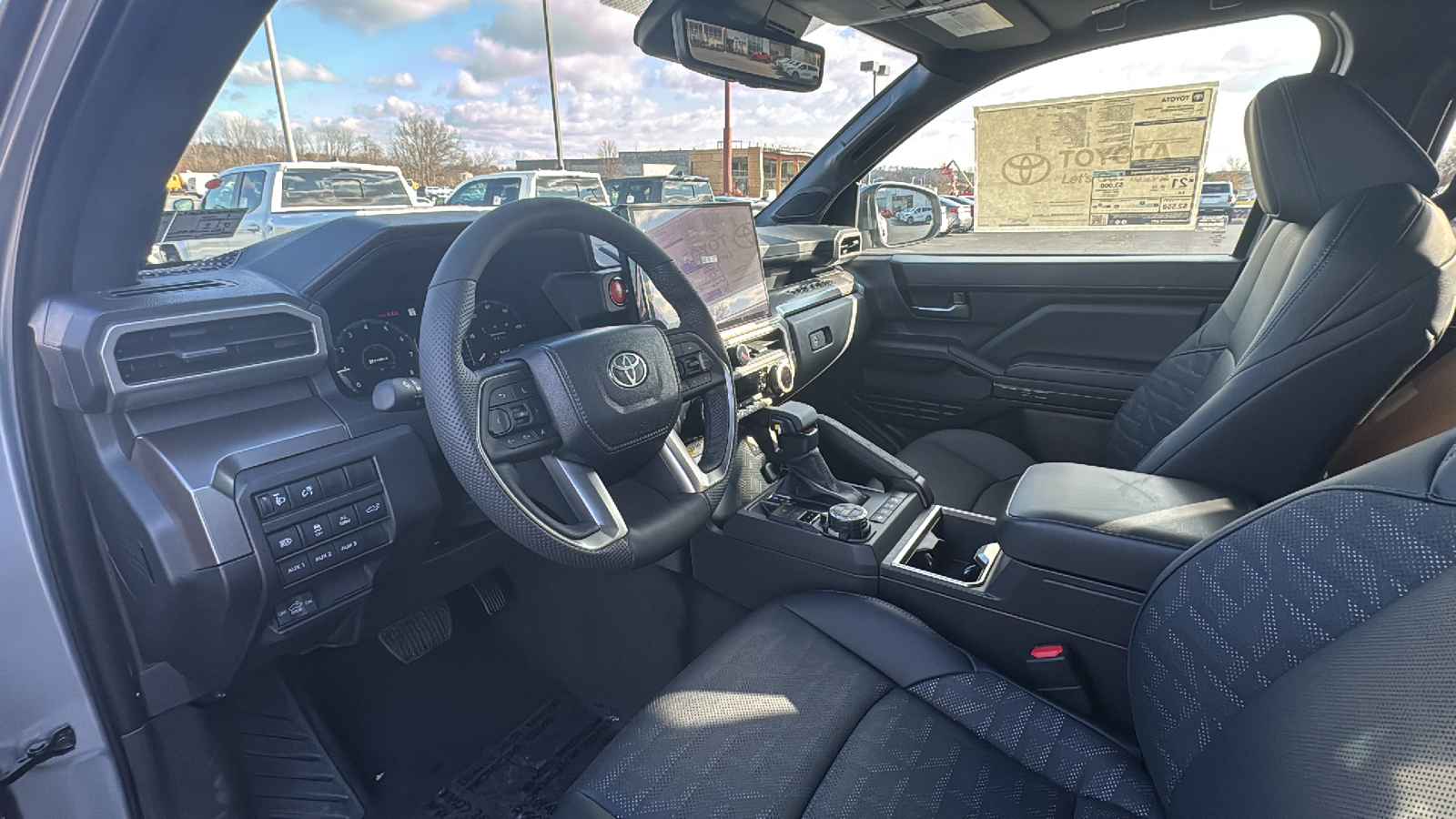 2024 Toyota Tacoma TRD Off-Road 11