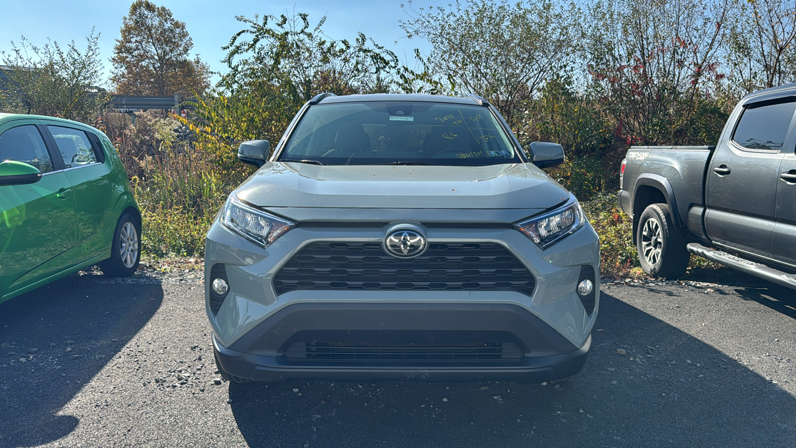 2021 Toyota RAV4 XLE 2