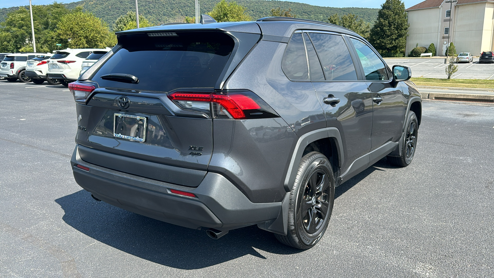 2023 Toyota RAV4 XLE 6