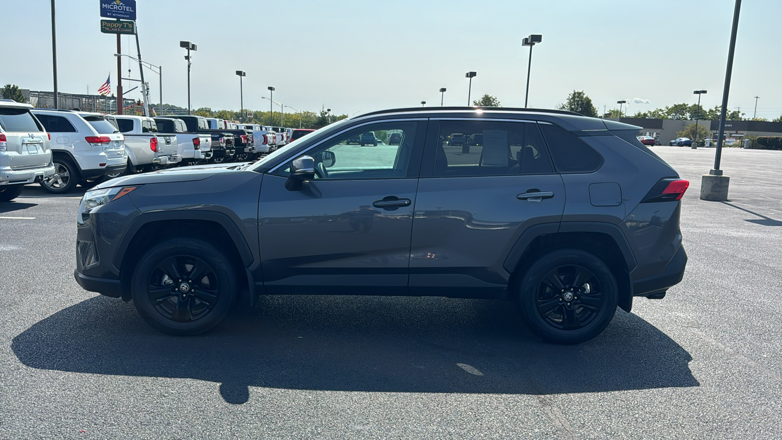 2023 Toyota RAV4 XLE 13