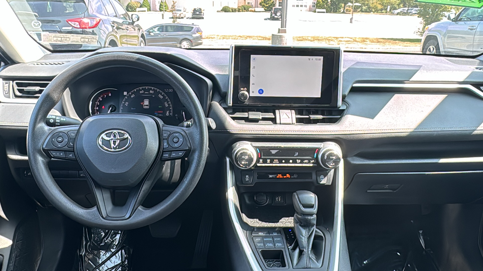 2023 Toyota RAV4 XLE 19