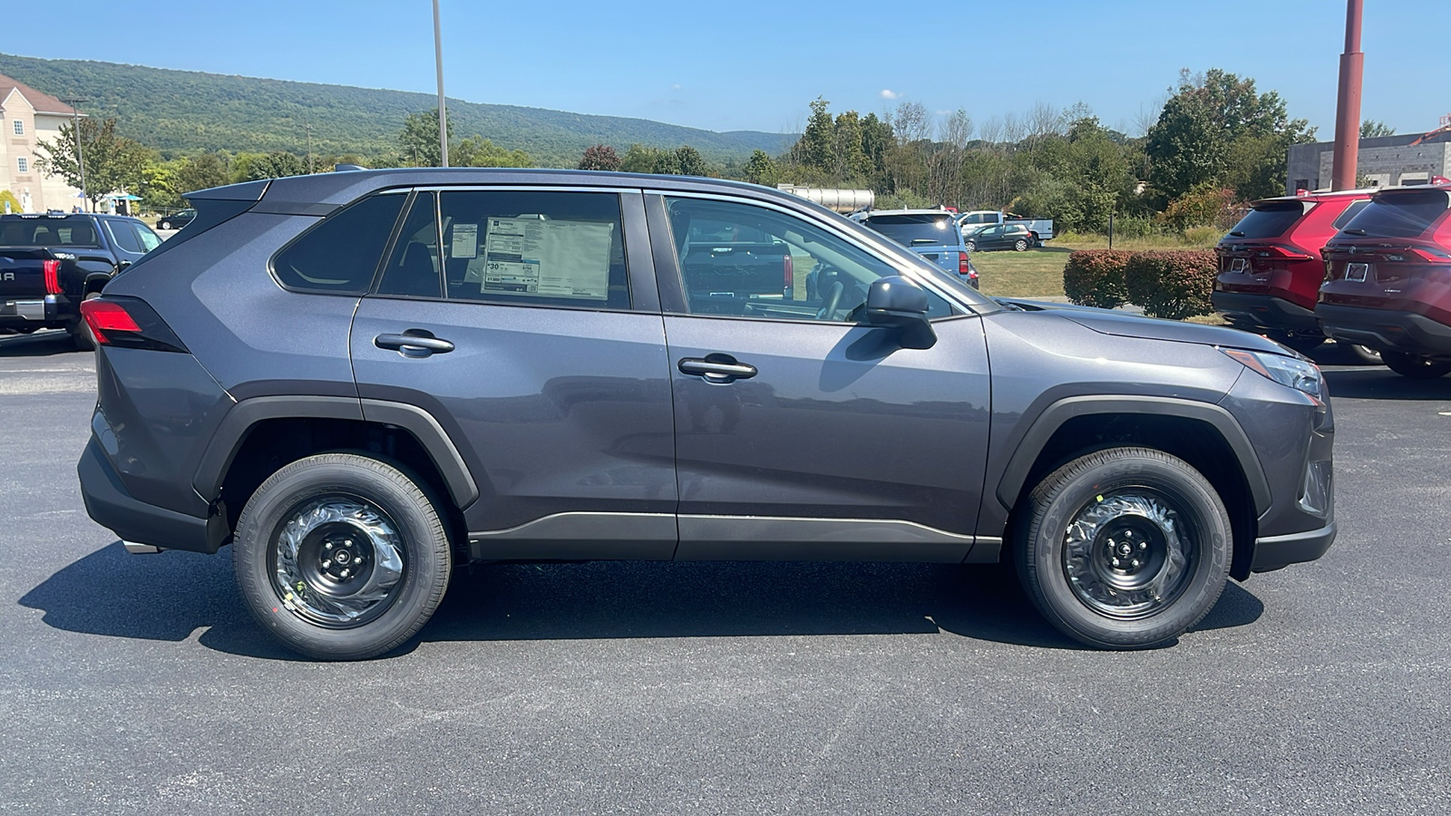 2024 Toyota RAV4 LE 3