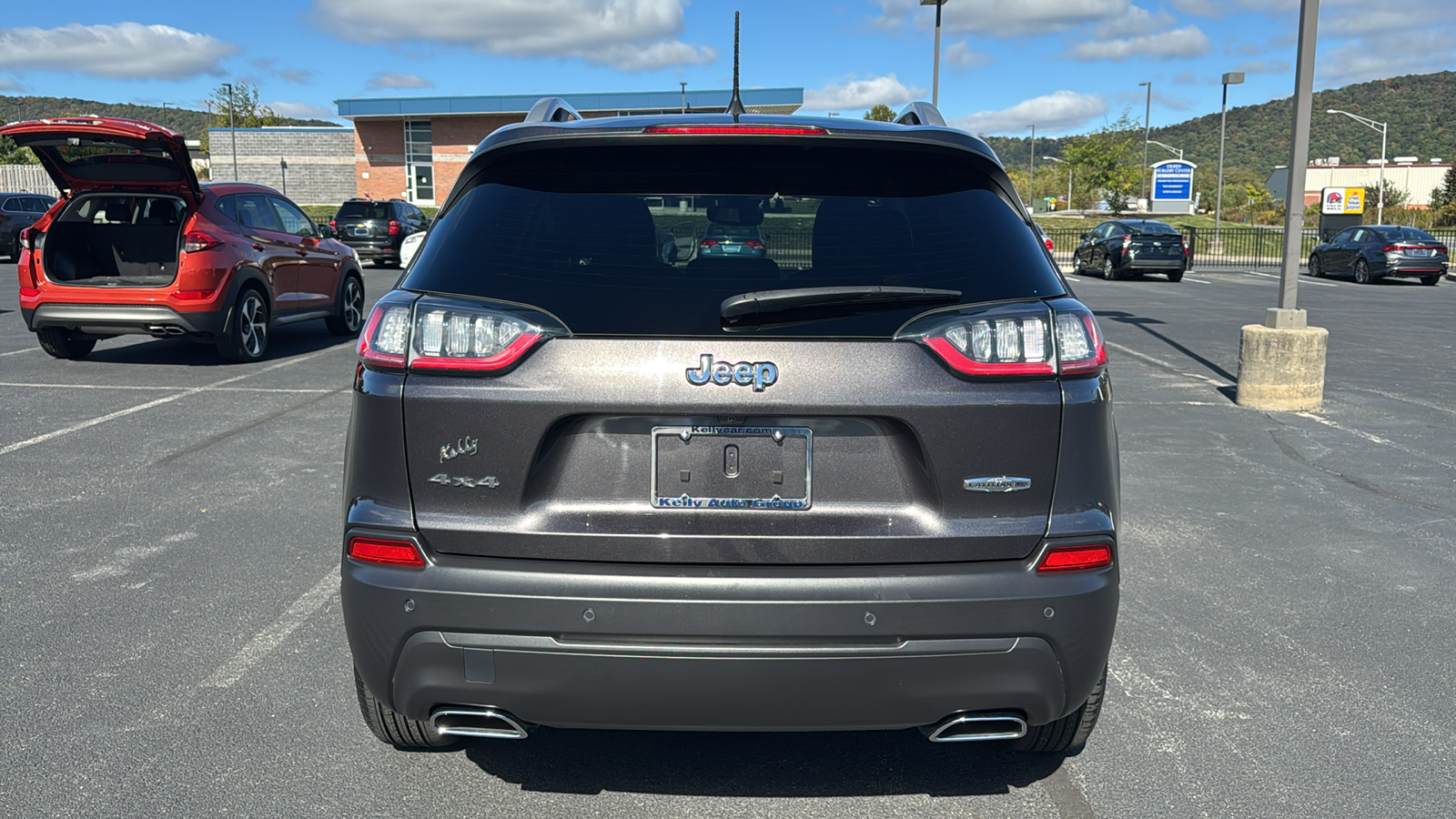 2021 Jeep Cherokee Latitude Lux 8