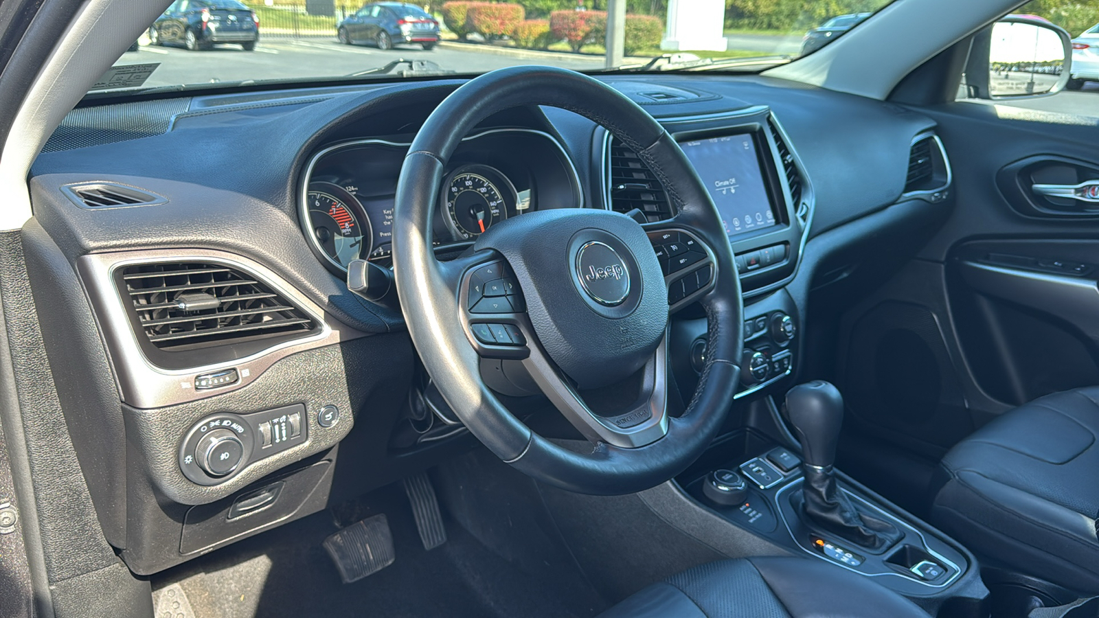 2021 Jeep Cherokee Latitude Lux 26