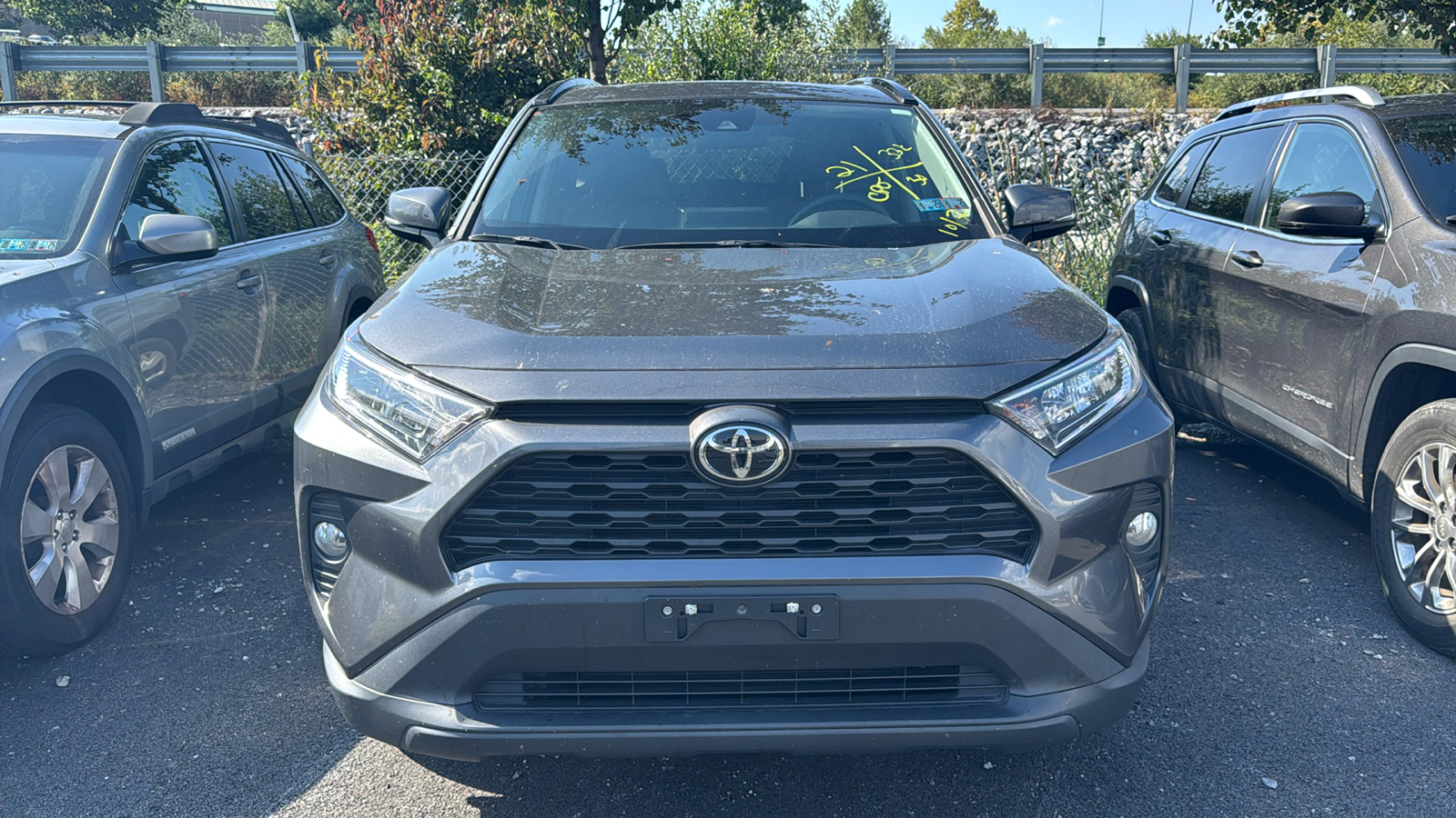 2021 Toyota RAV4 XLE 2