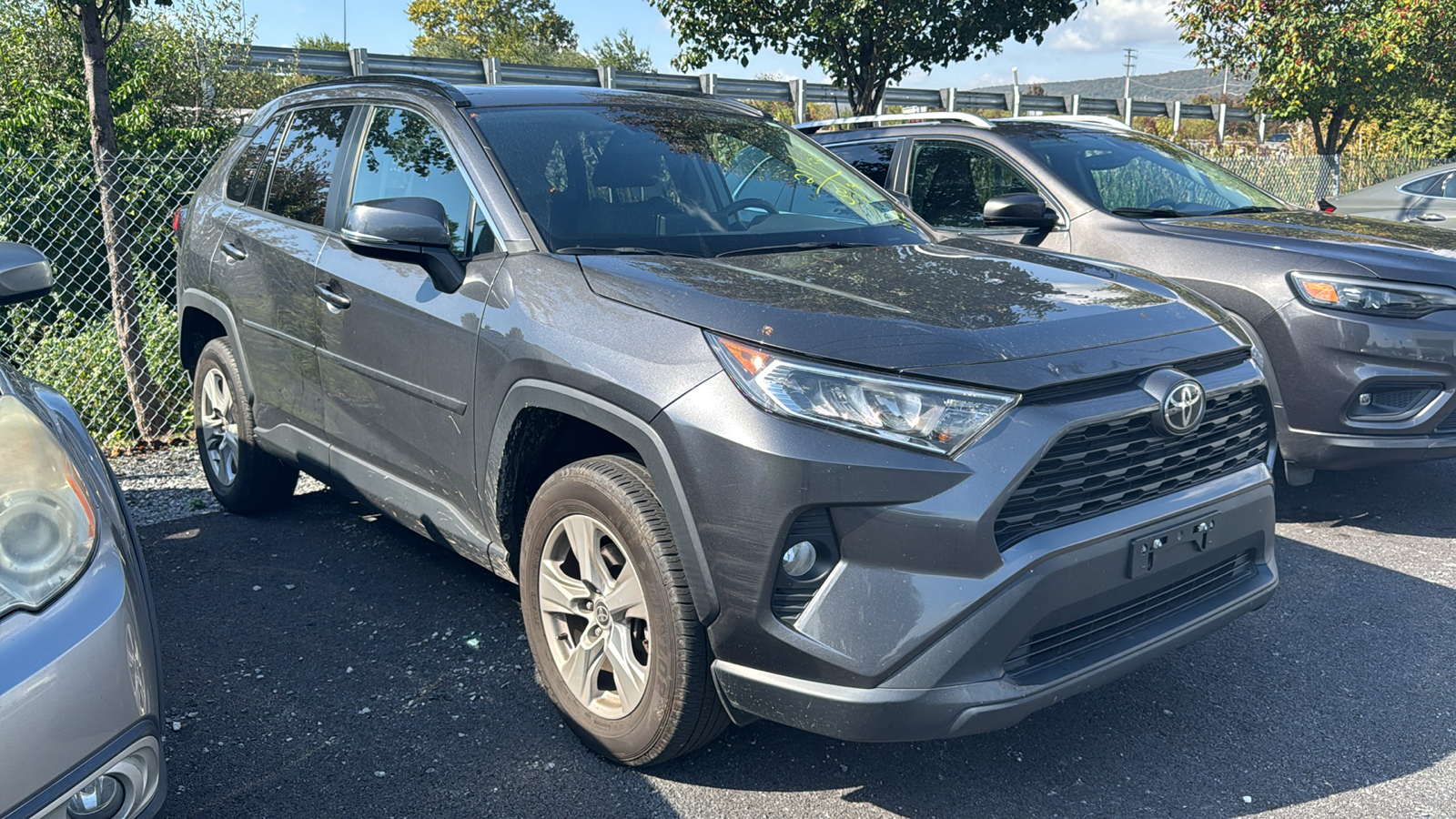 2021 Toyota RAV4 XLE 3