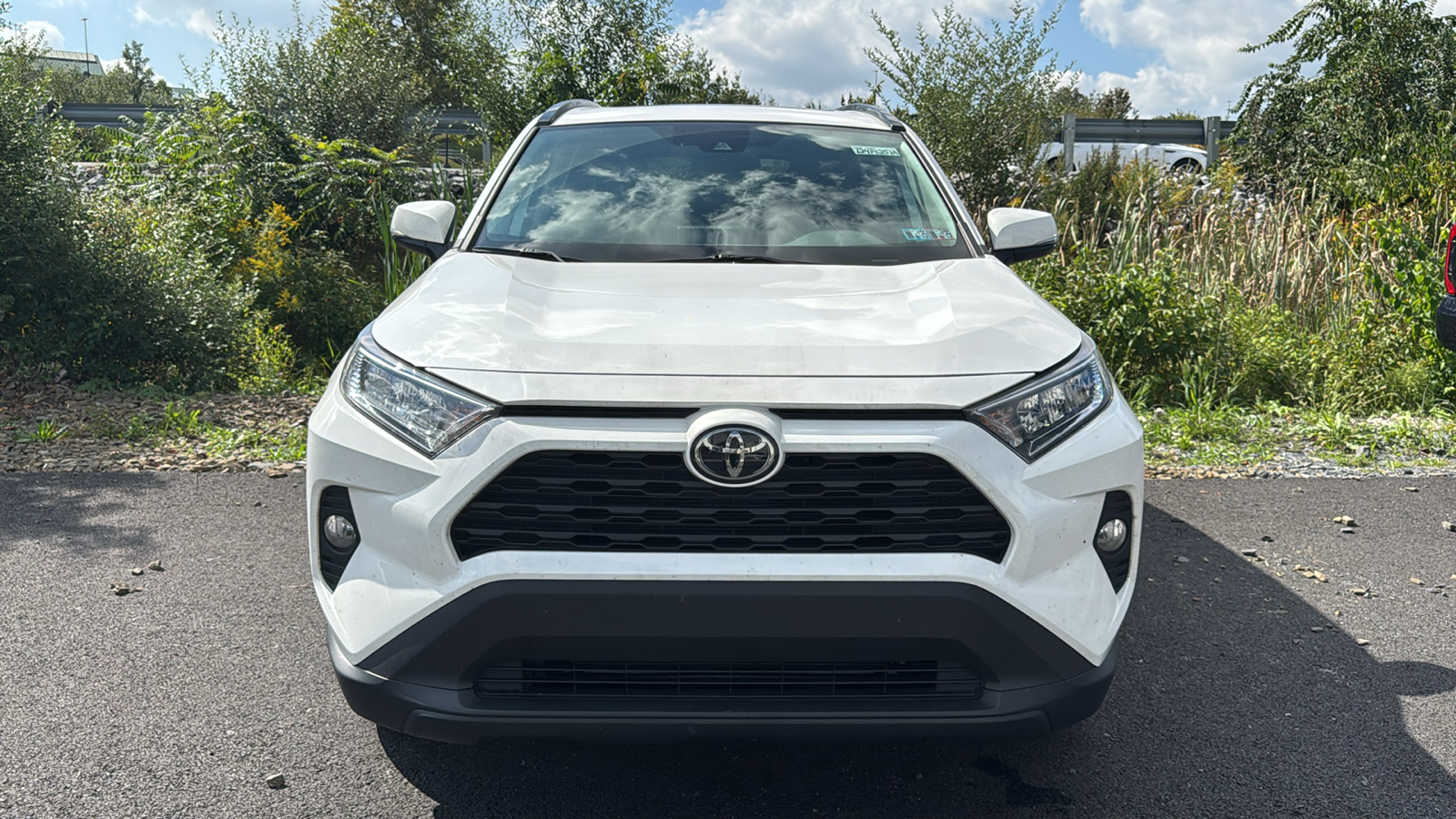 2021 Toyota RAV4 XLE 2