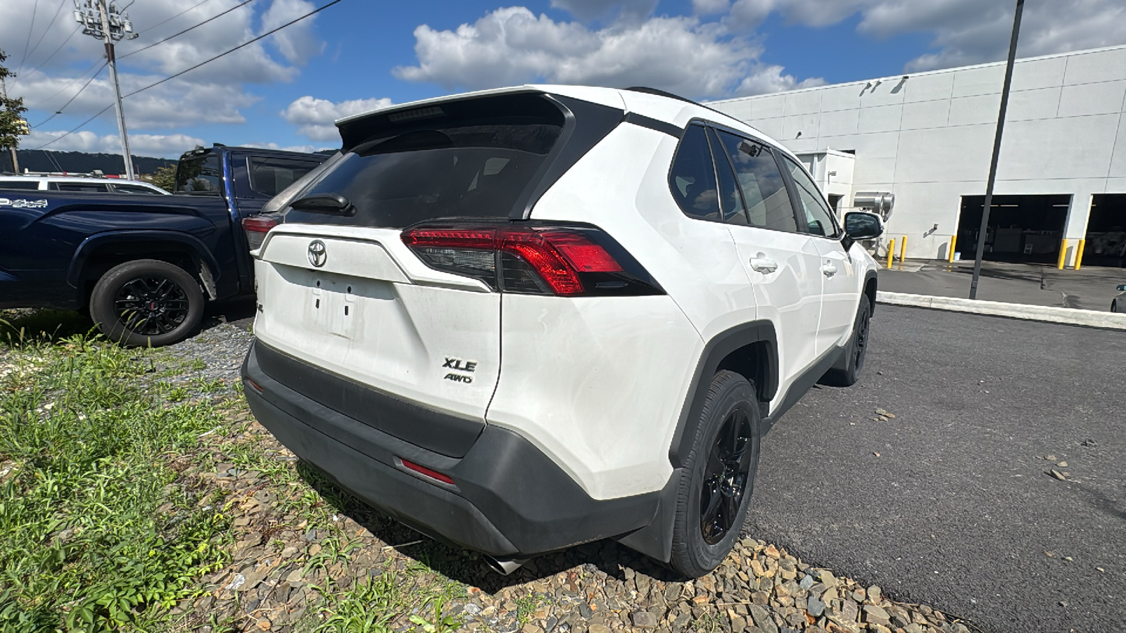 2021 Toyota RAV4 XLE 6