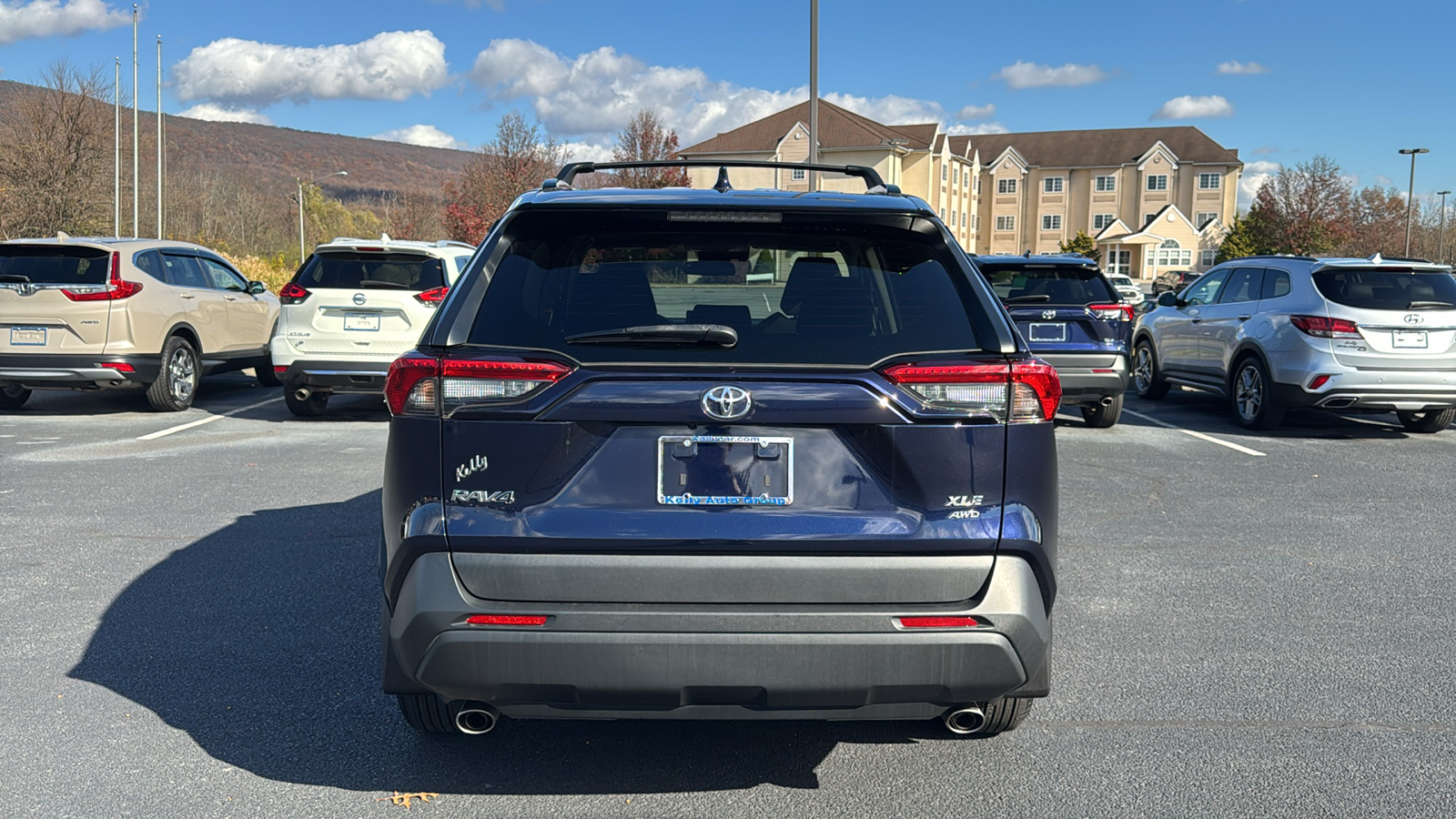 2022 Toyota RAV4 XLE 7