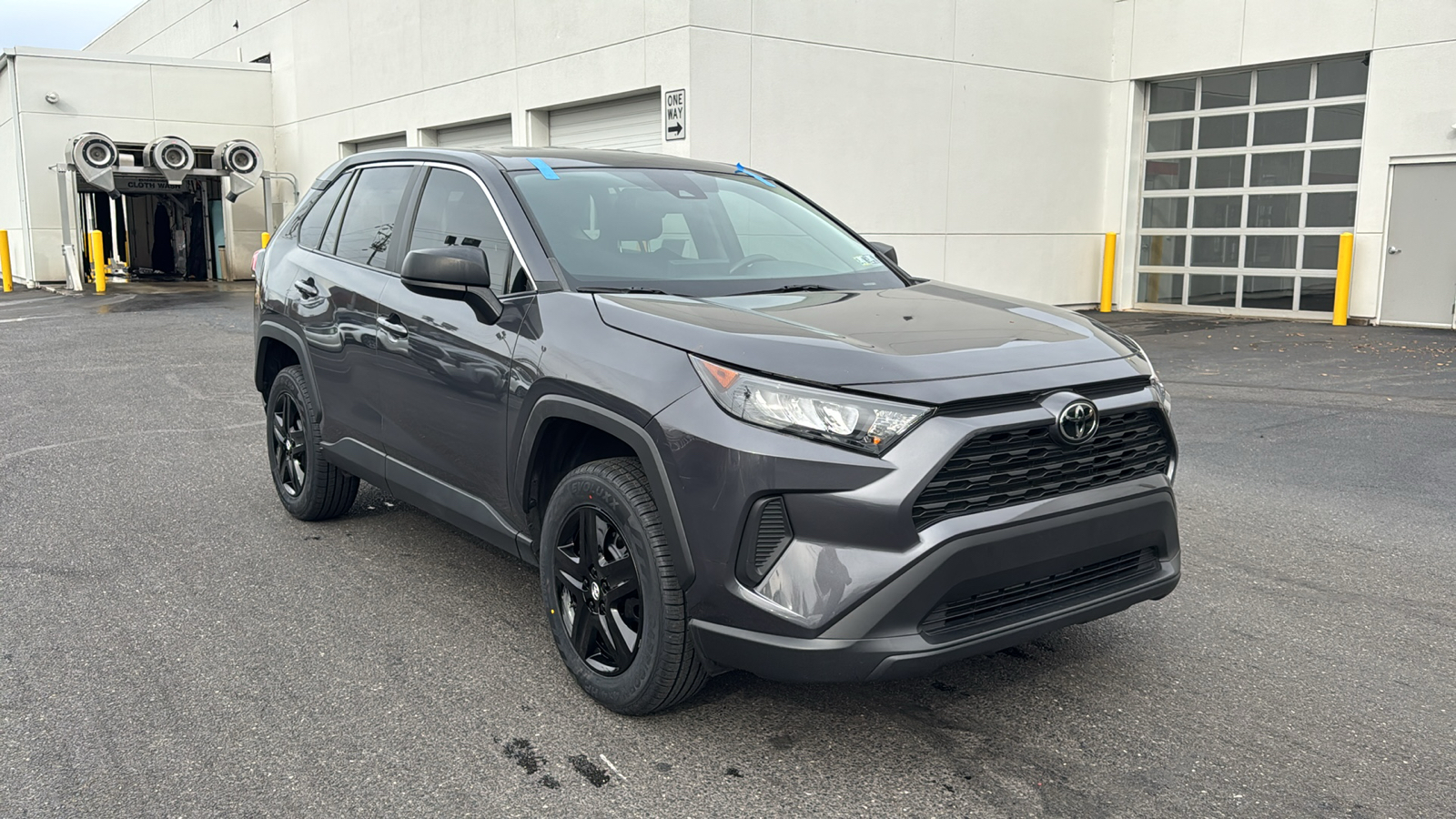 2022 Toyota RAV4 LE 3