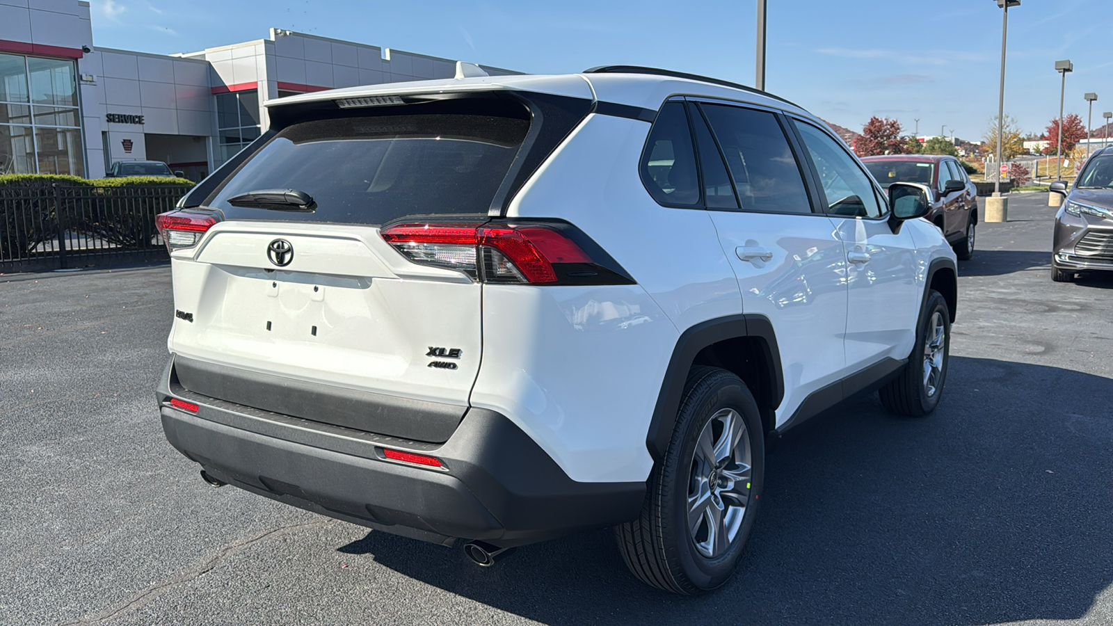 2024 Toyota RAV4 XLE 5