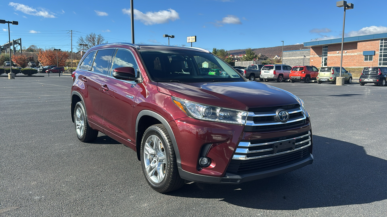 2019 Toyota Highlander Hybrid Limited 3