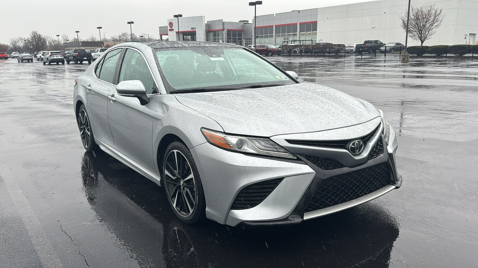 2019 Toyota Camry XSE 4