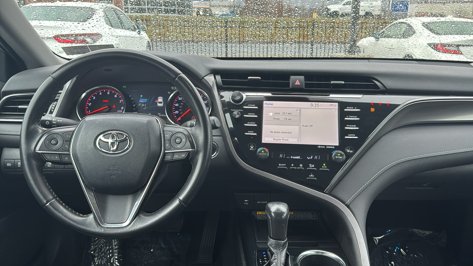 2019 Toyota Camry XSE 19